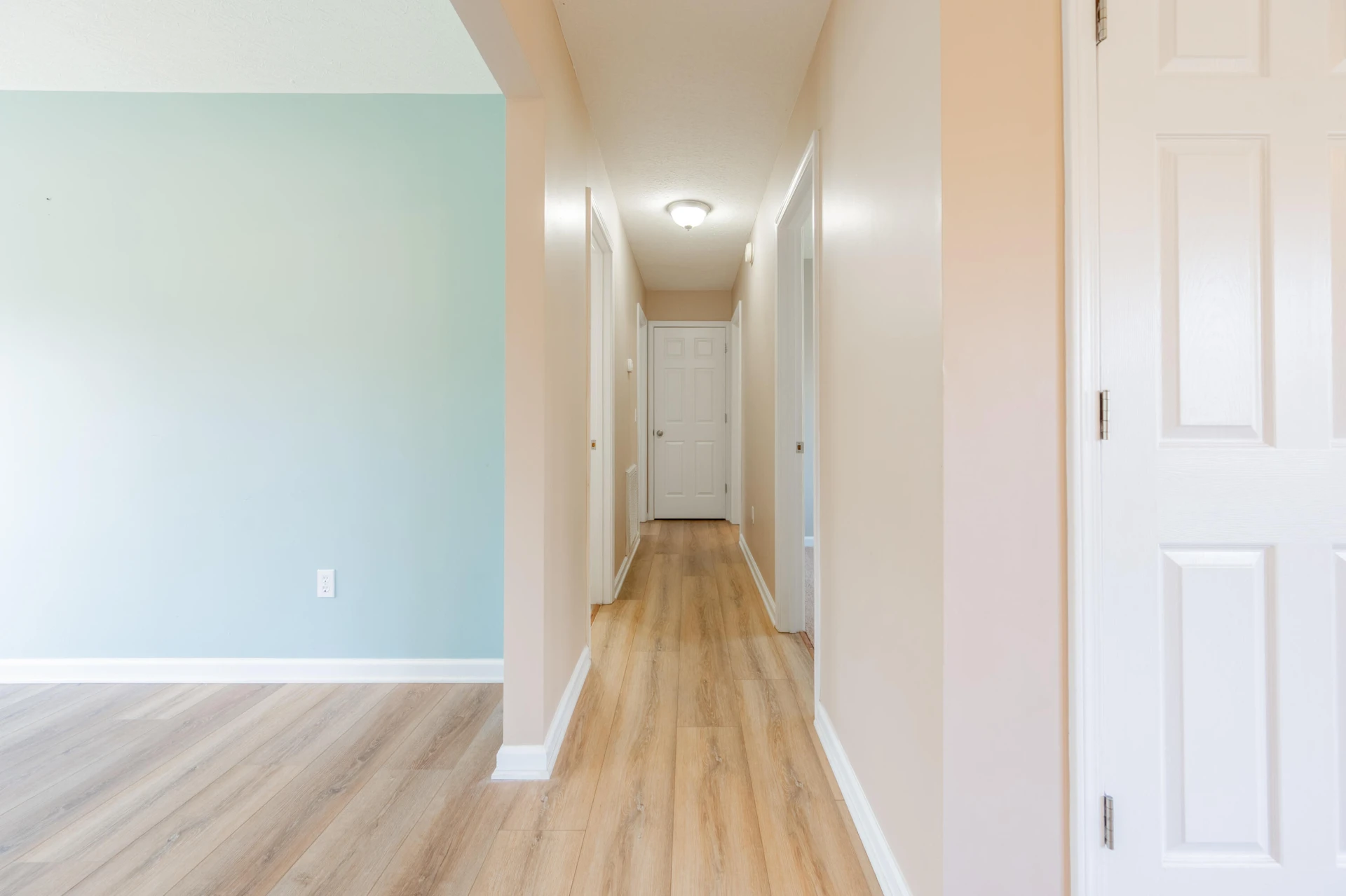 1309 Sandy CIR - Photo 15