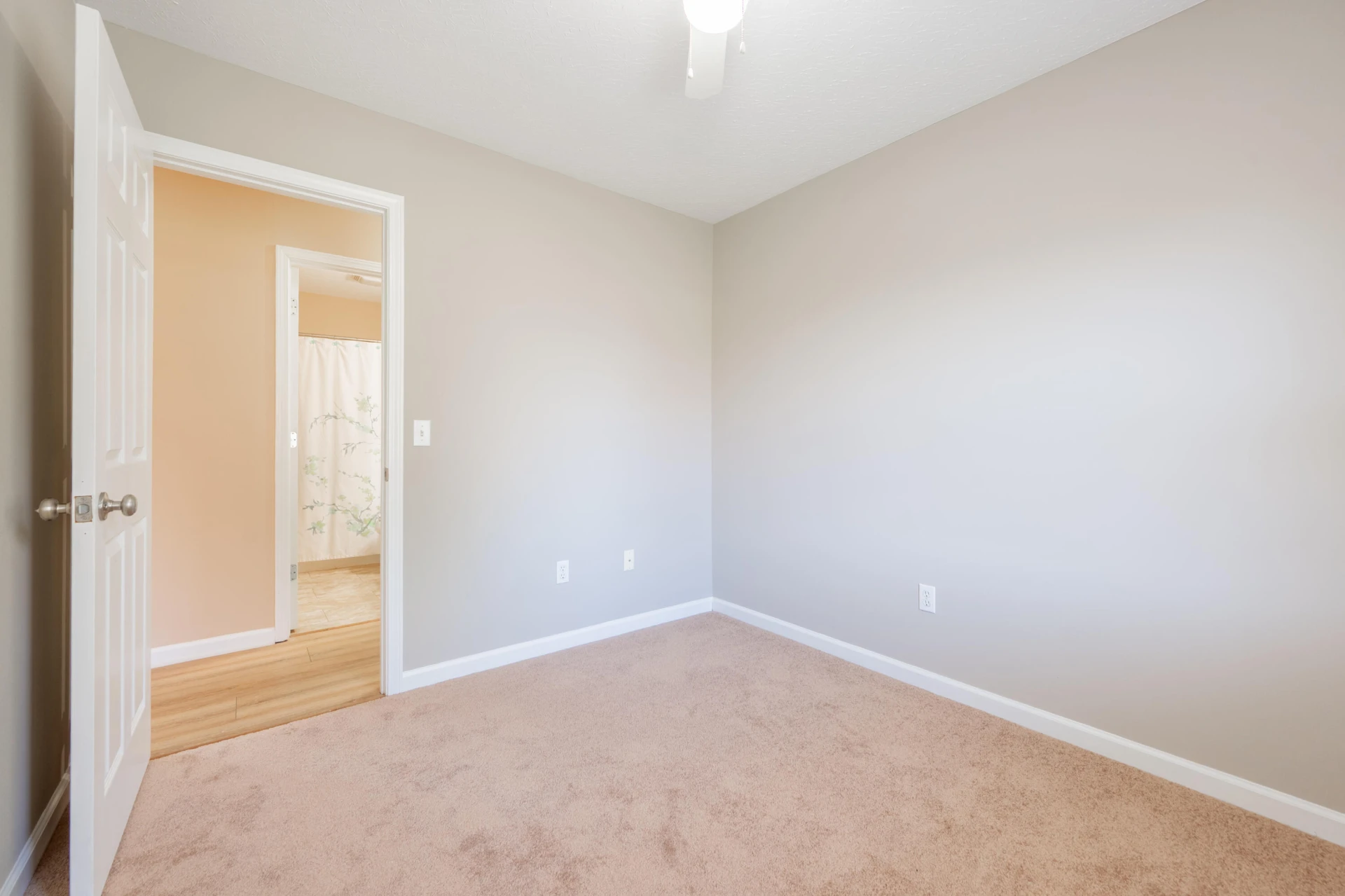 1309 Sandy CIR - Photo 25