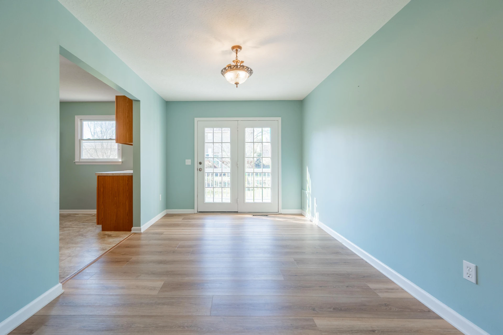 1309 Sandy CIR - Photo 7