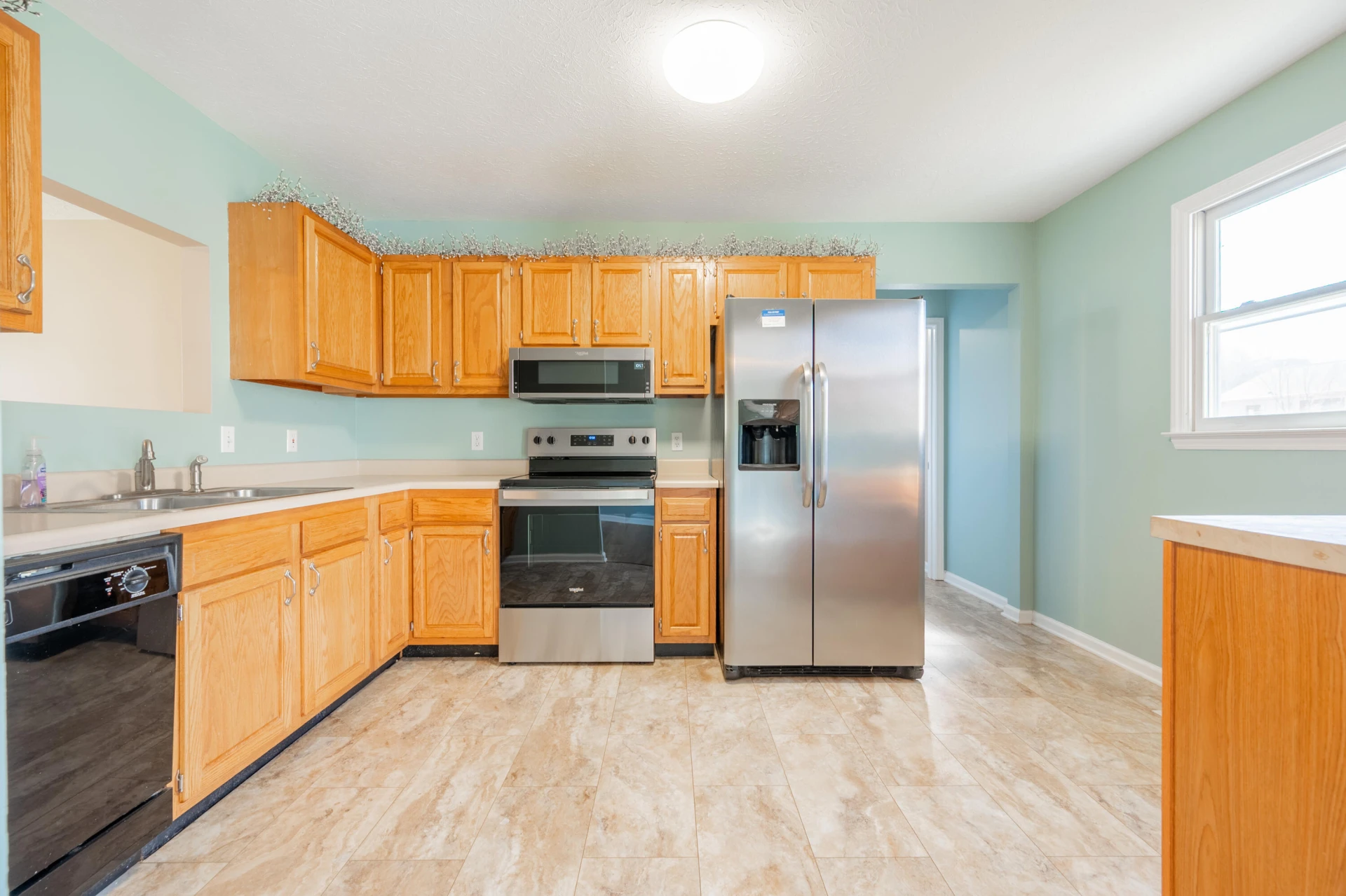 1309 Sandy CIR - Photo 10