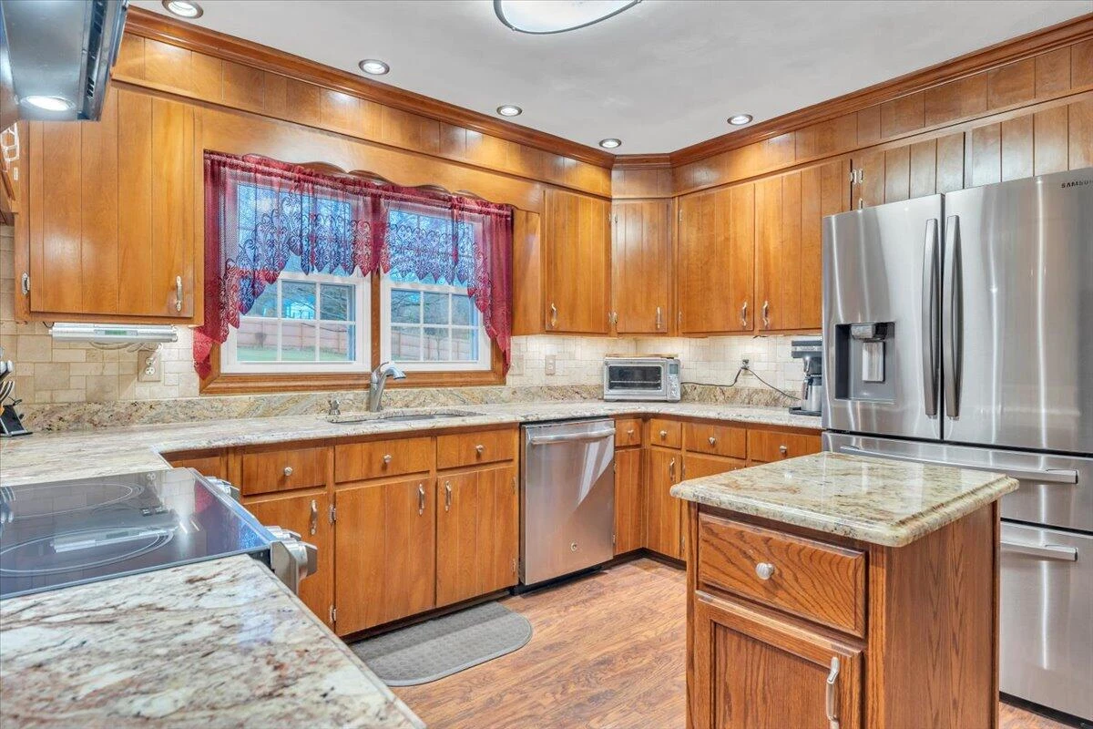 3336 Clara AVE - Photo 14