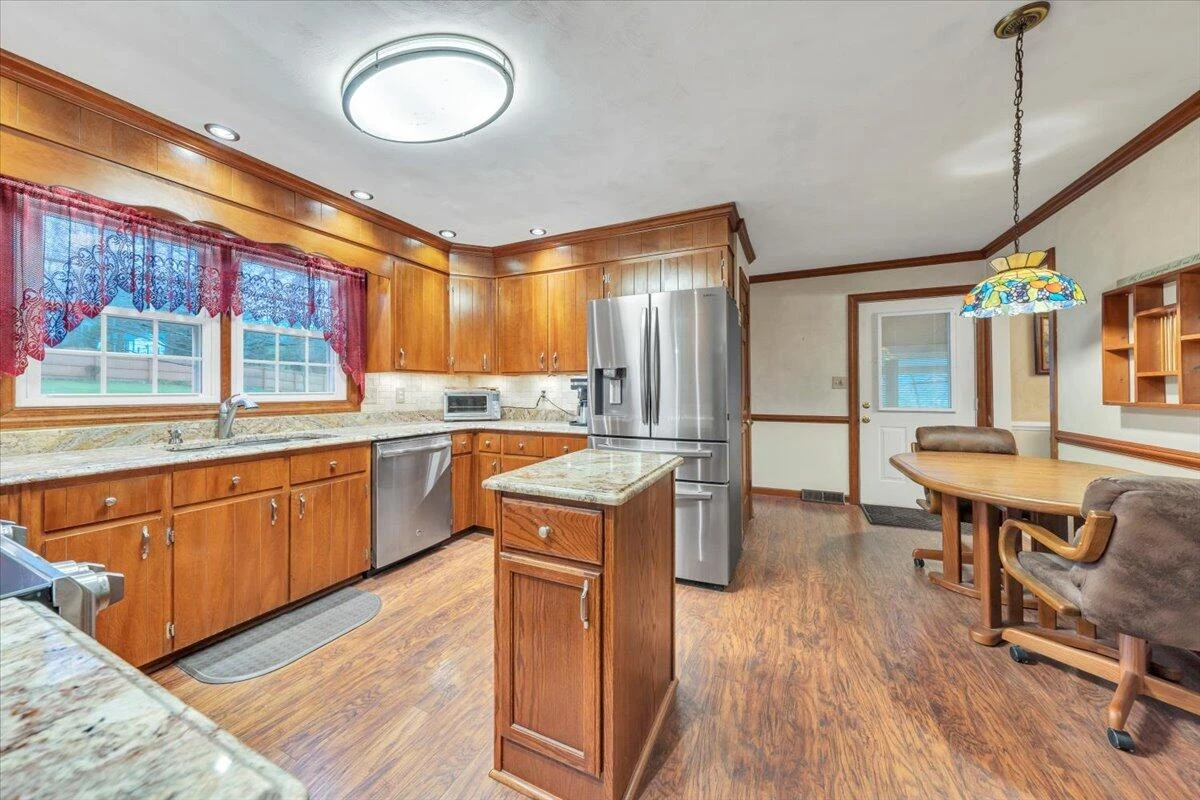 3336 Clara AVE - Photo 15
