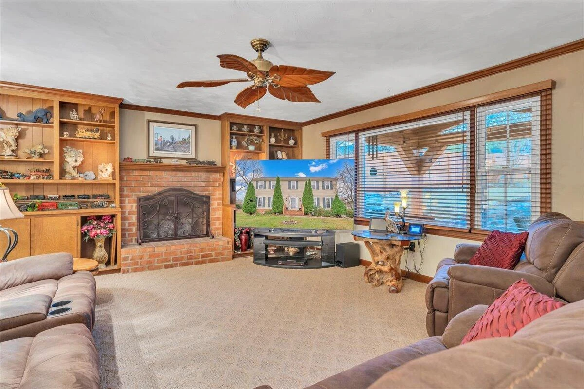 3336 Clara AVE - Photo 5