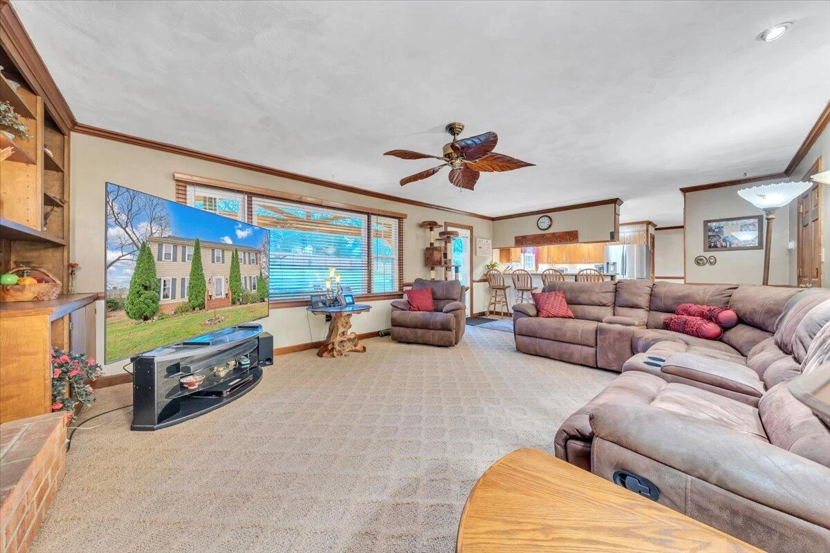 3336 Clara AVE - Photo 7