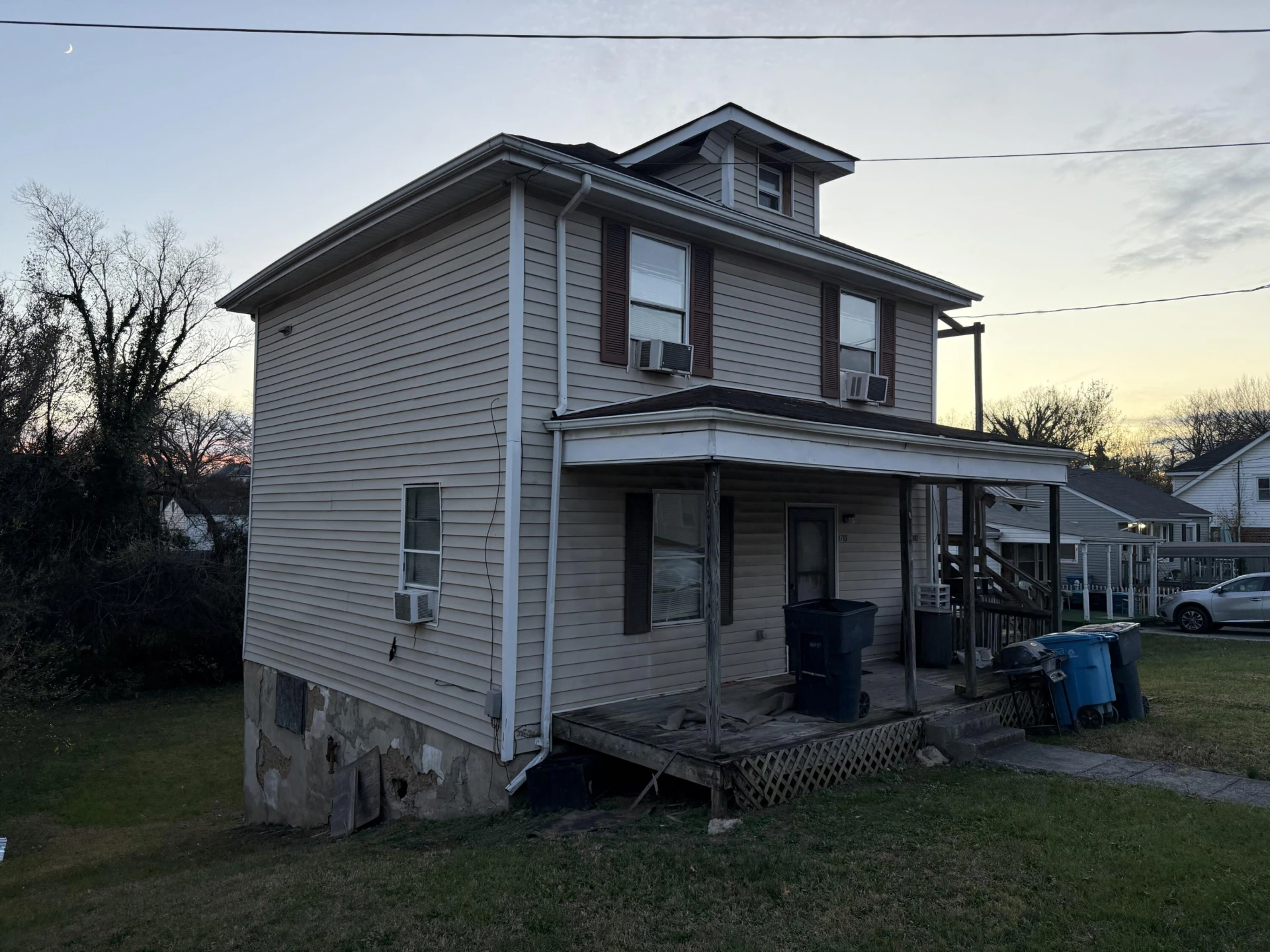1710 Mercer AVE #2 - Photo 2