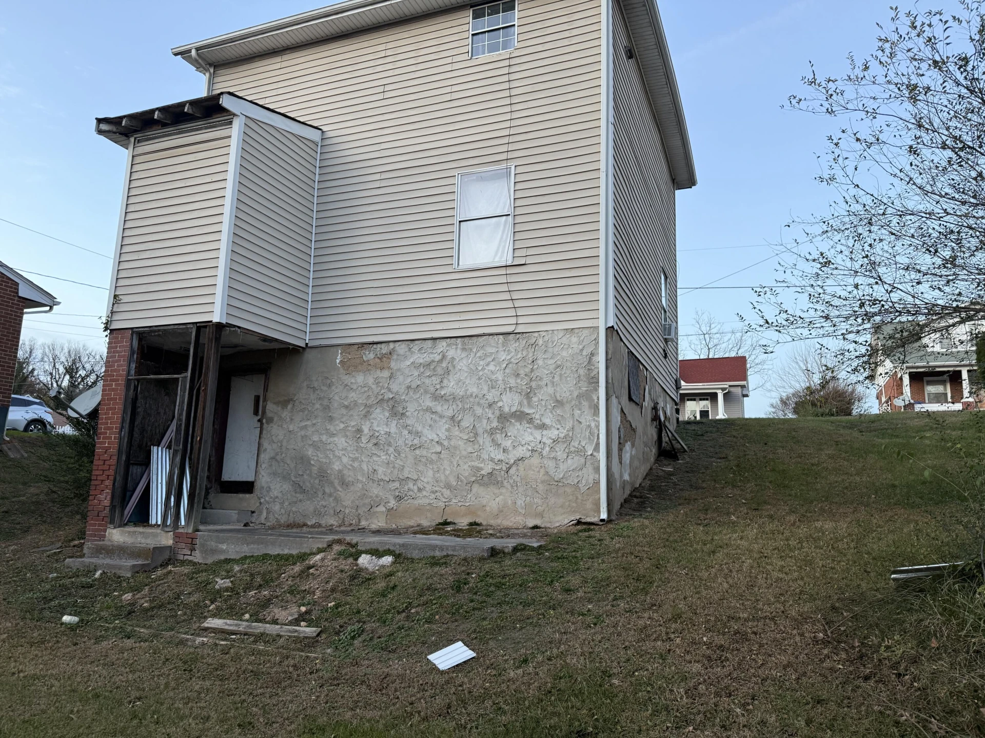 1710 Mercer AVE #2 - Photo 4