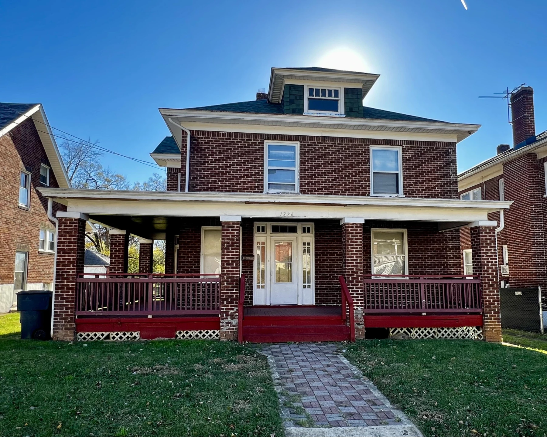 1726 Chapman AVE