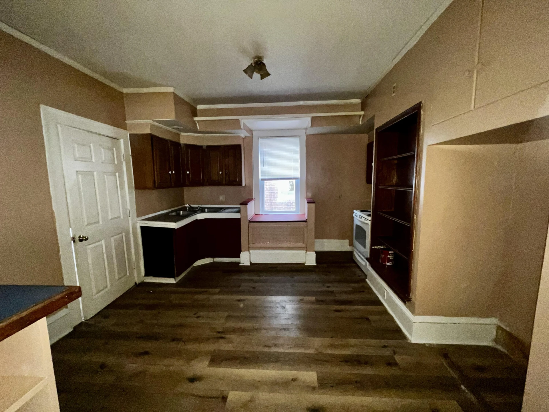 1726 Chapman AVE - Photo 6