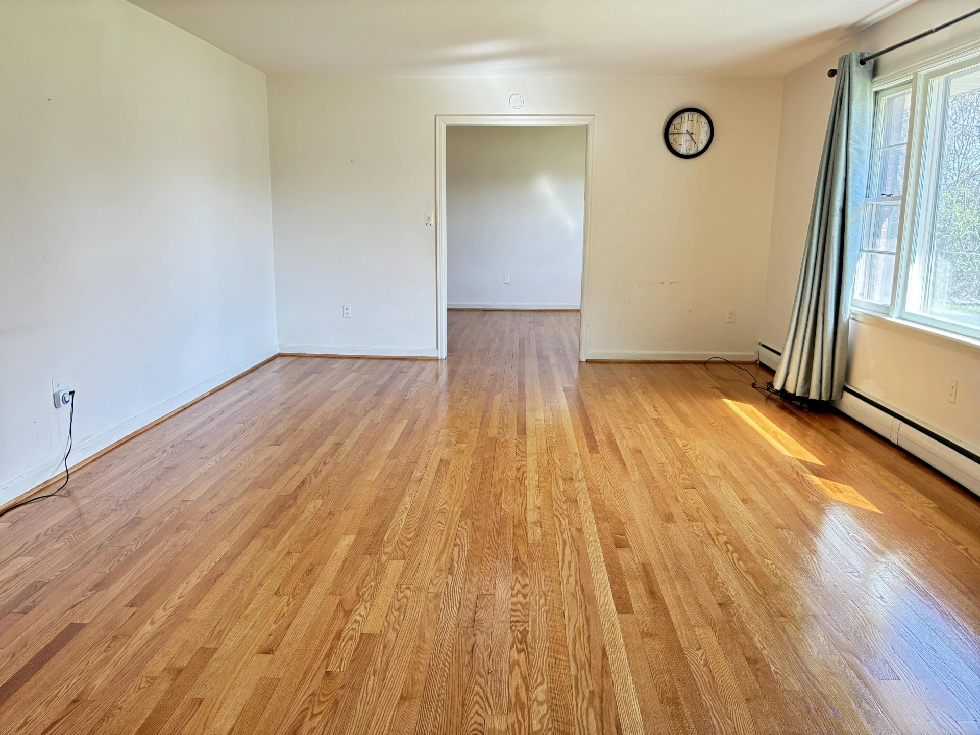 4021 Clairmont ST - Photo 2