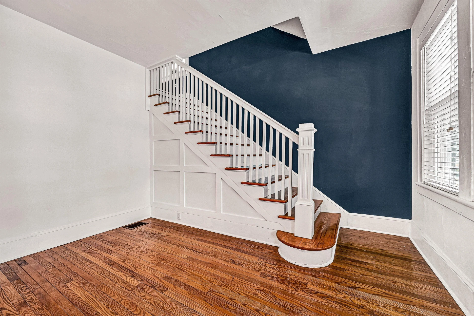2420 Tillett RD - Photo 10