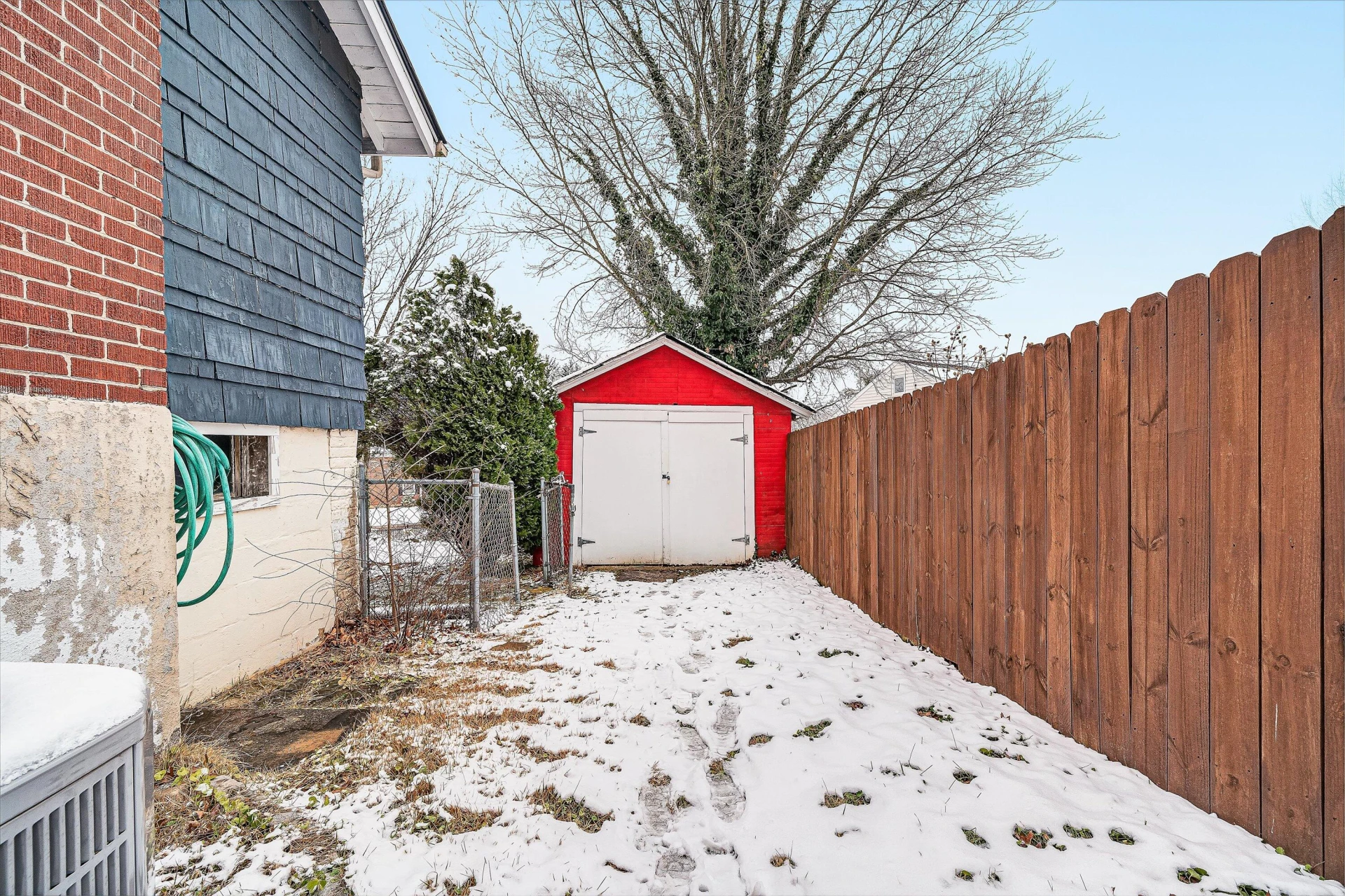 2420 Tillett RD - Photo 28