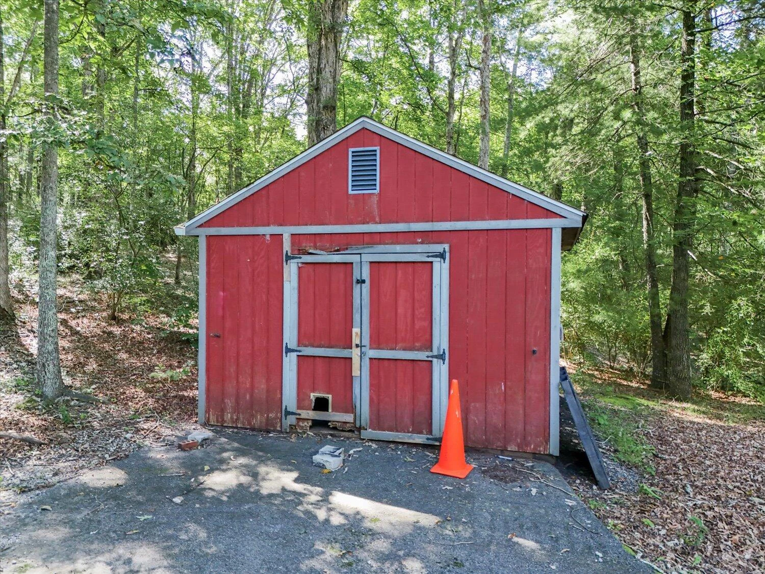 578 Kyles Mill RD - Photo 47