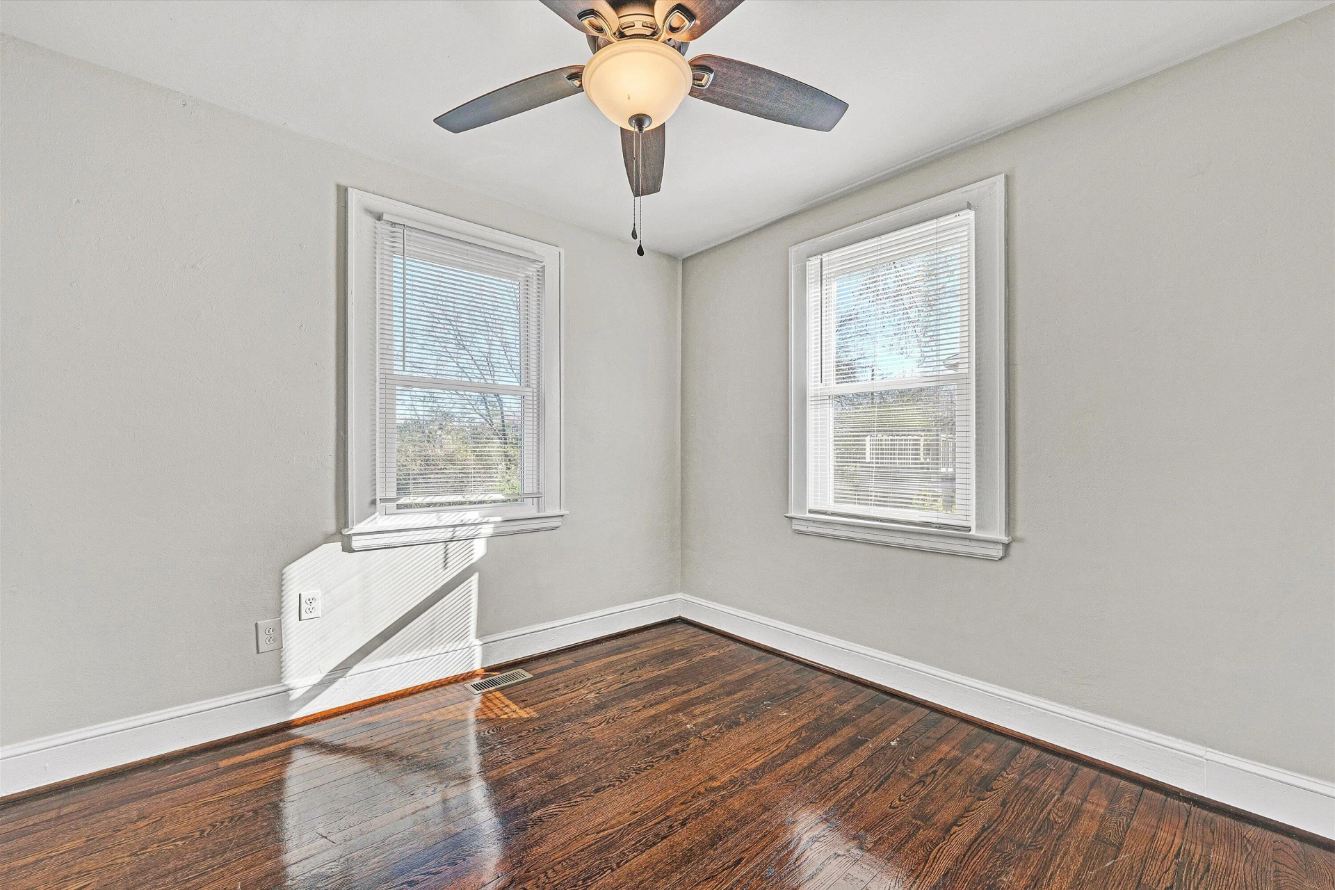 3911 Michigan AVE - Photo 29