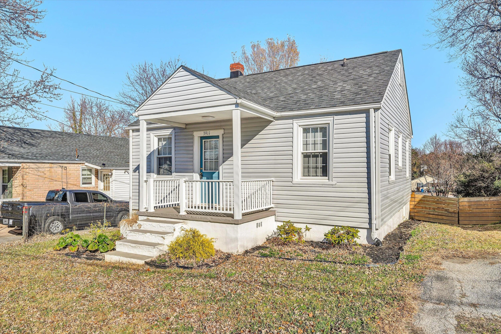 3911 Michigan AVE - Photo 4