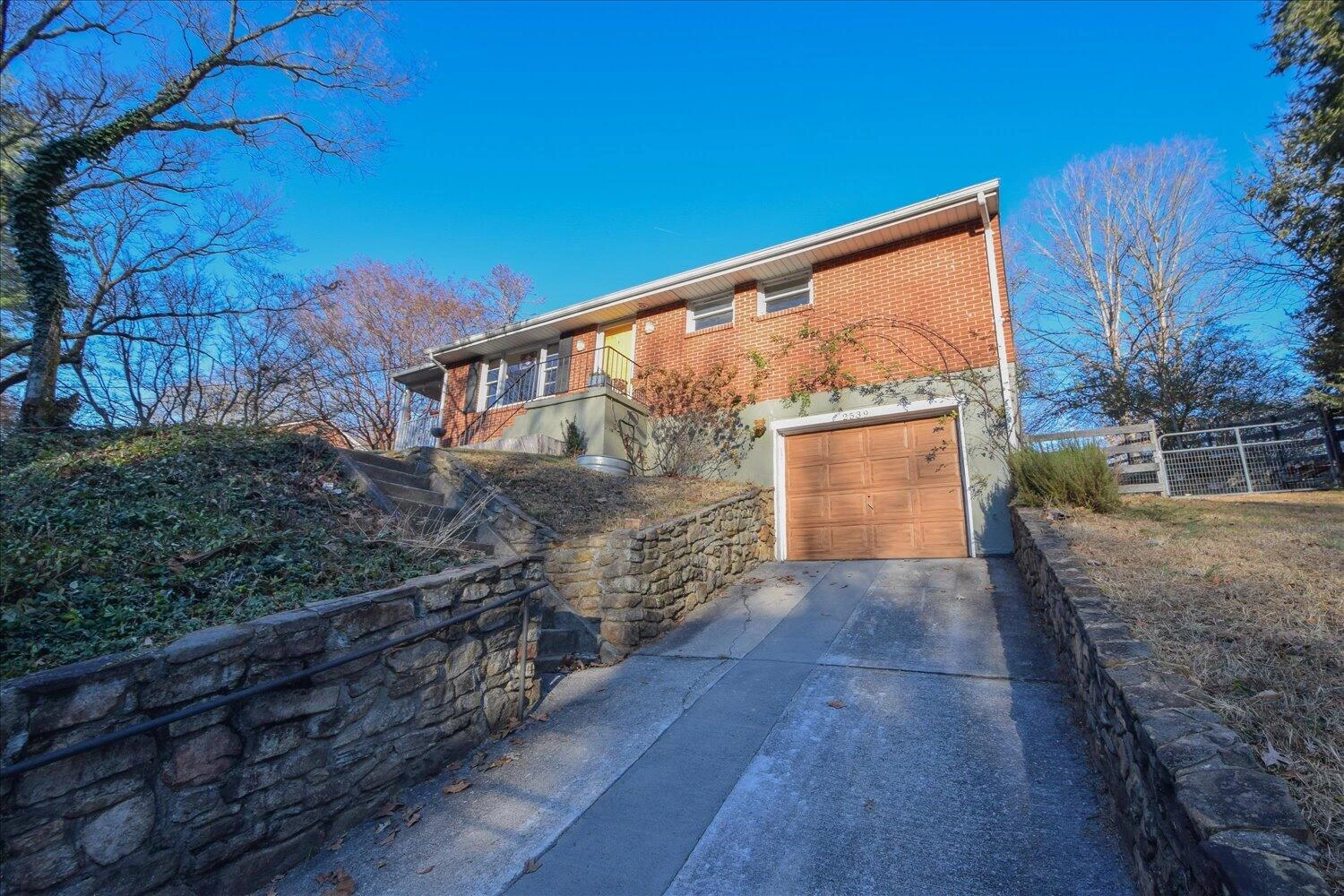 2539 Brambleton AVE - Photo 27