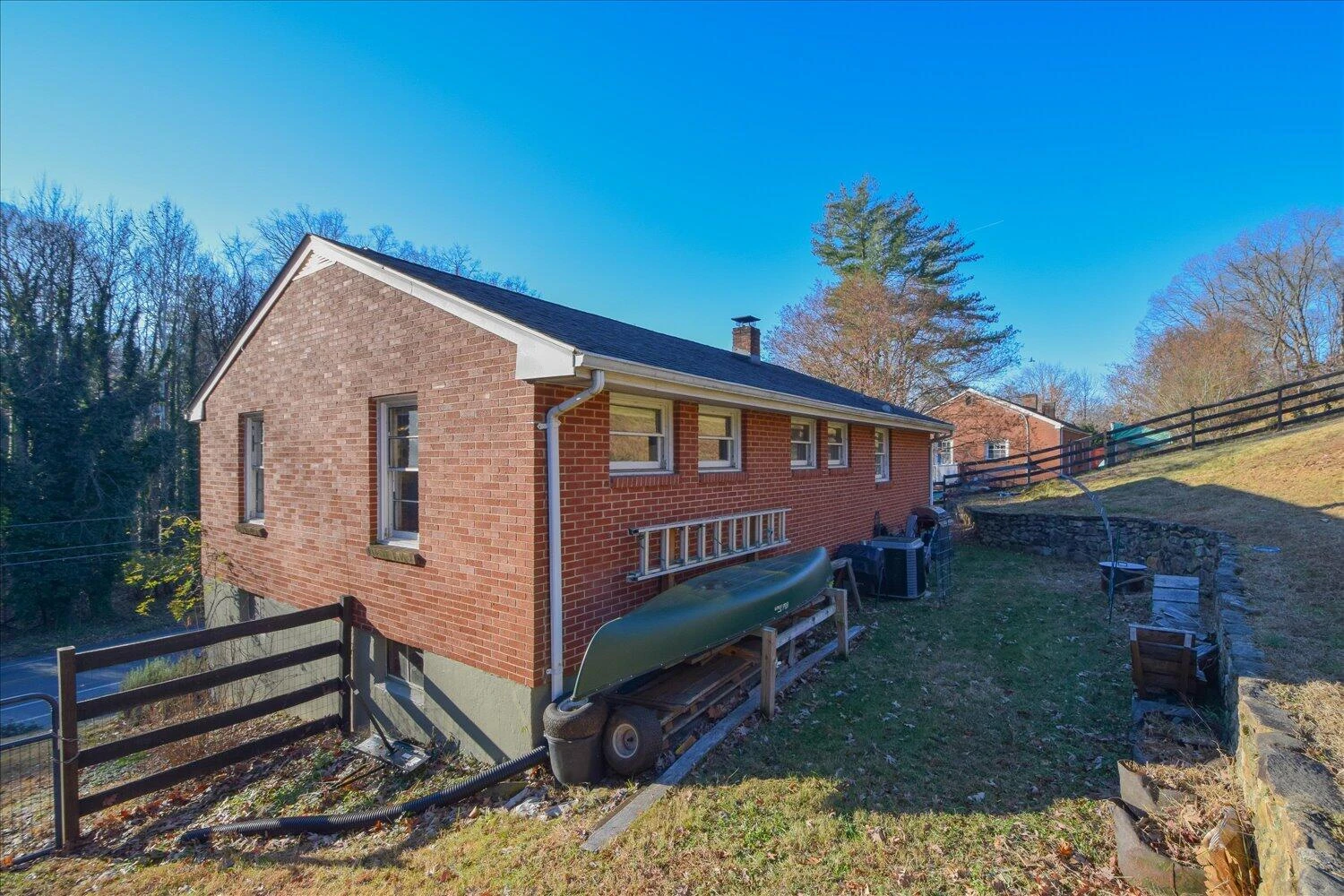 2539 Brambleton AVE - Photo 29