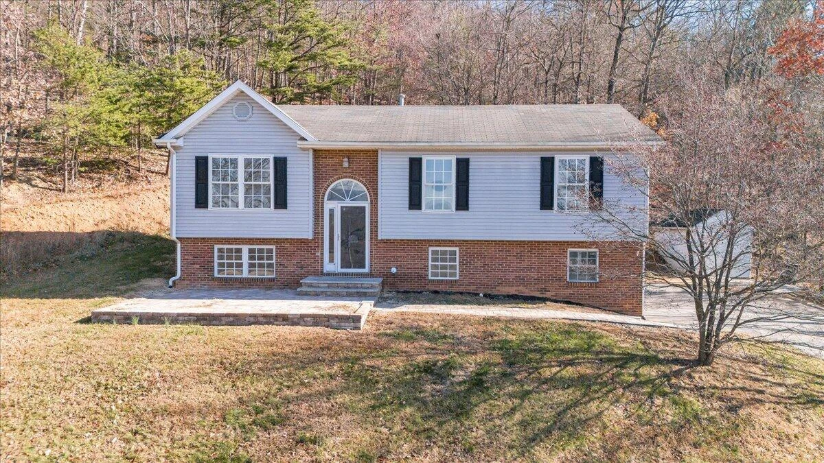 4823 Old Mountain RD