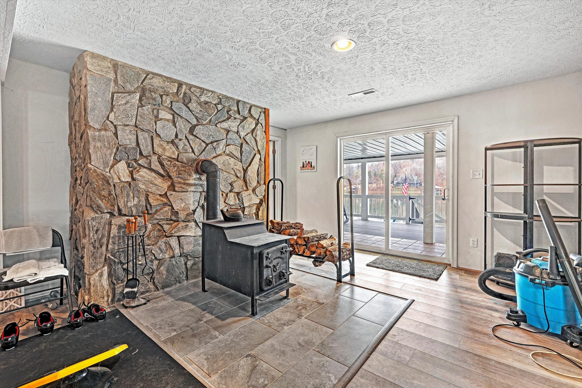218 Twin Chimneys DR - Photo 34