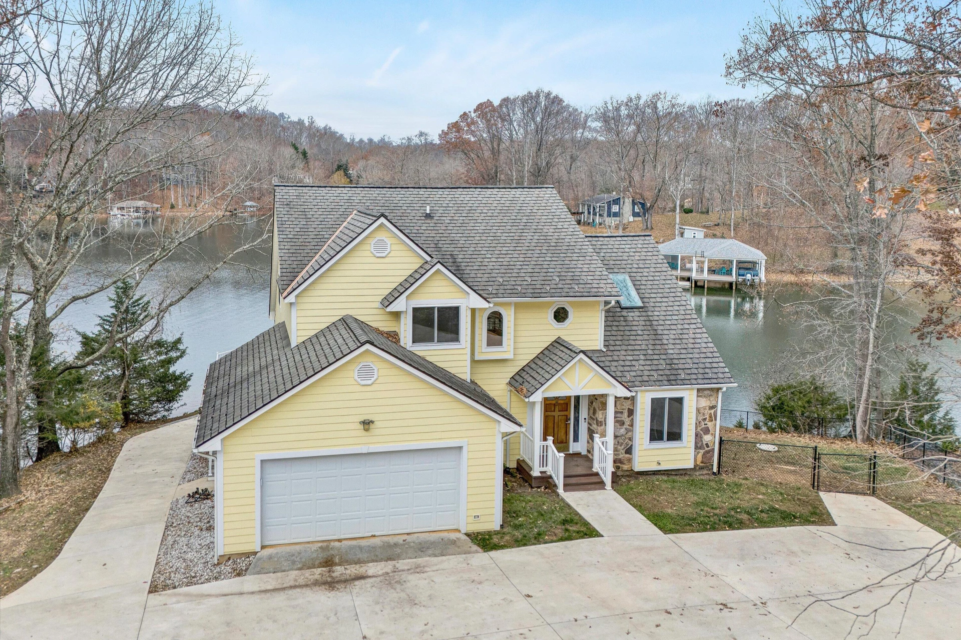 218 Twin Chimneys DR - Photo 9