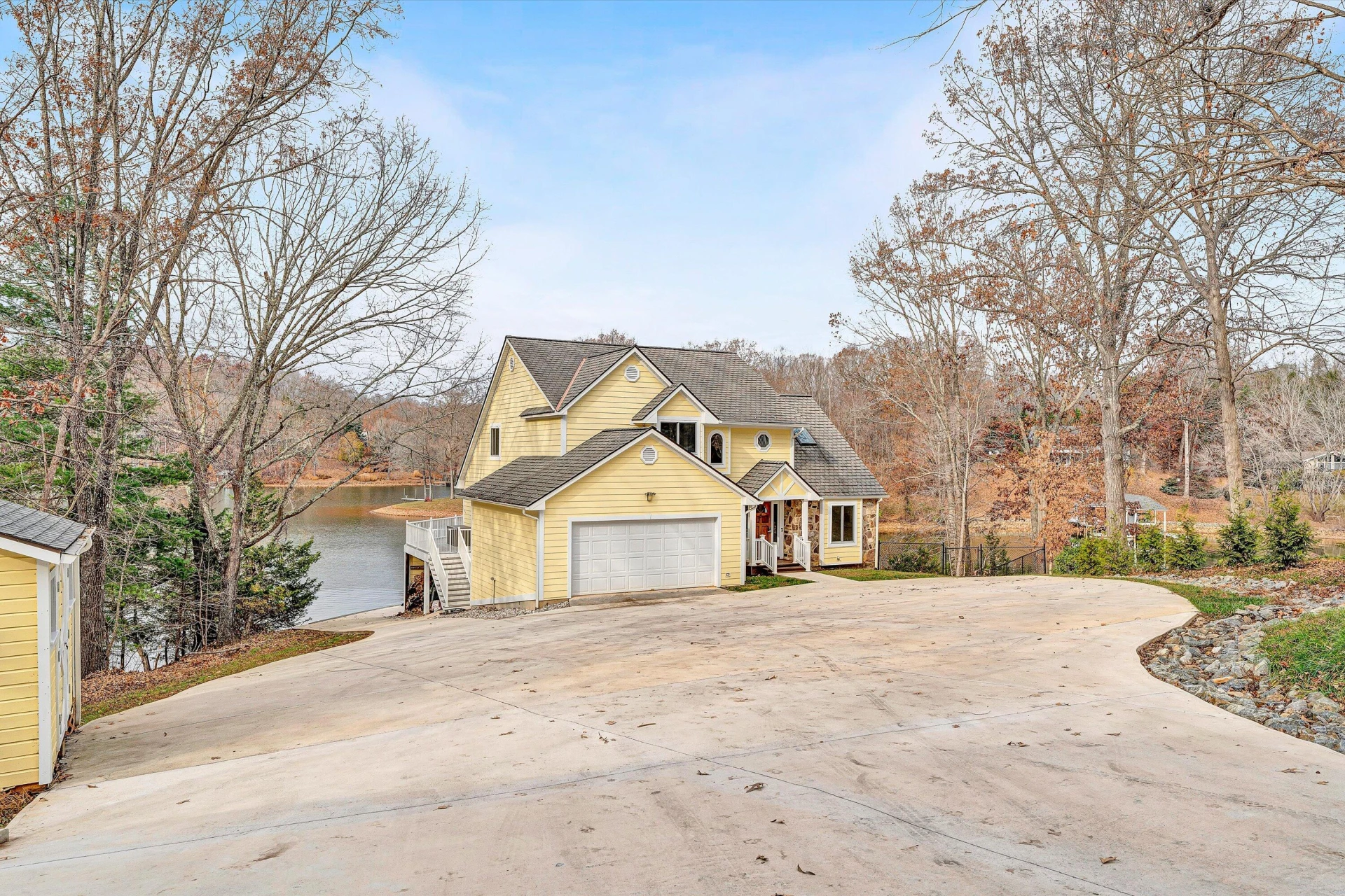218 Twin Chimneys DR - Photo 69