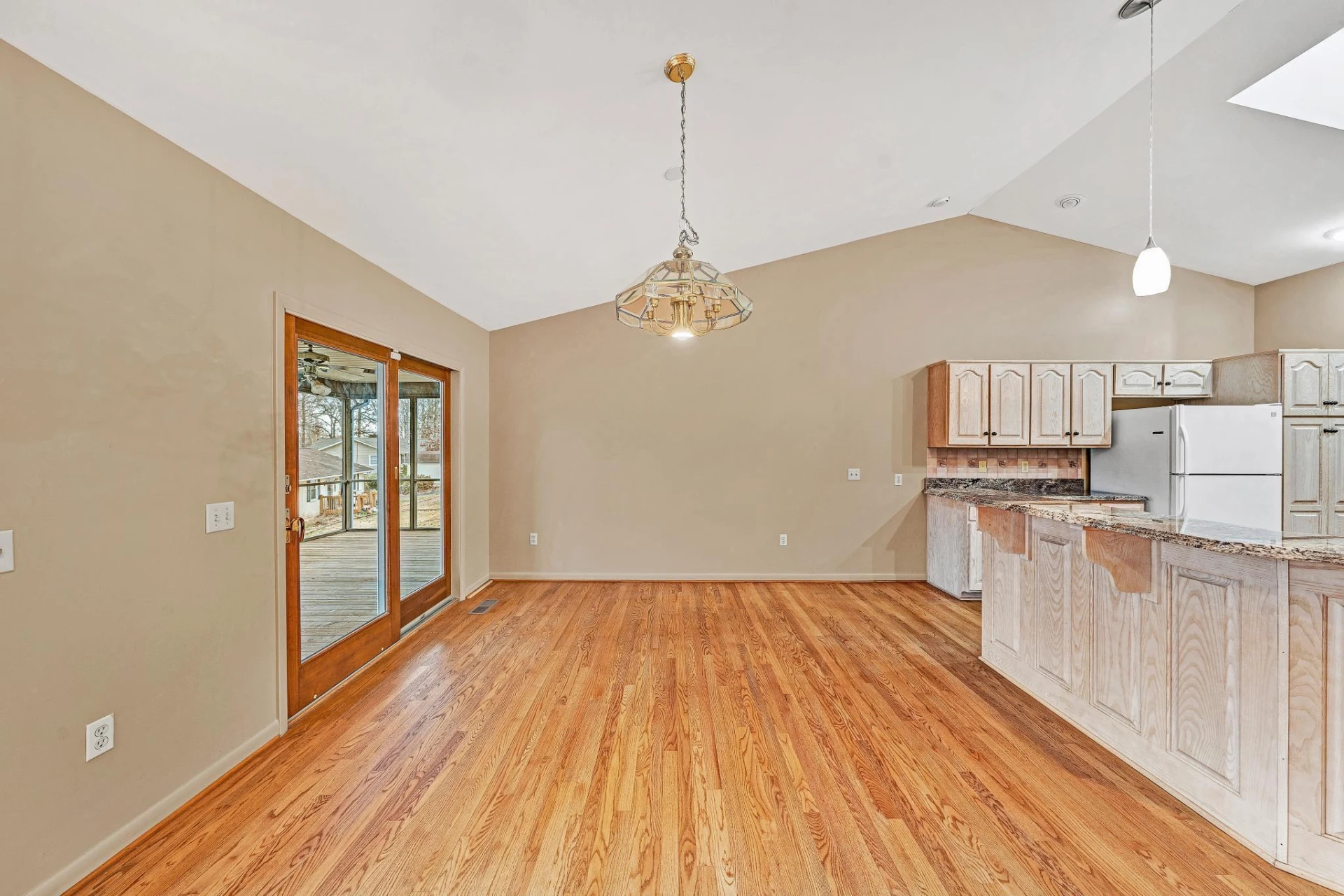110 Club House DR - Photo 12