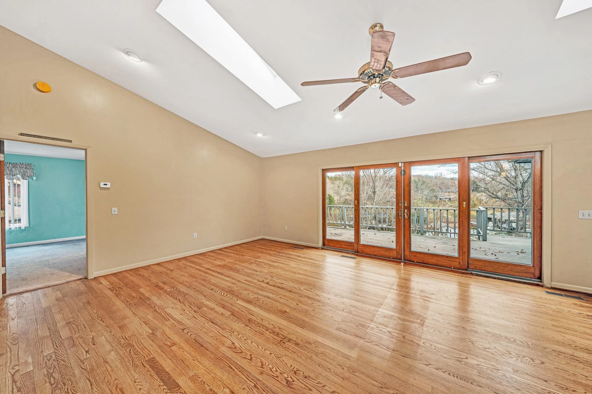 110 Club House DR - Photo 15