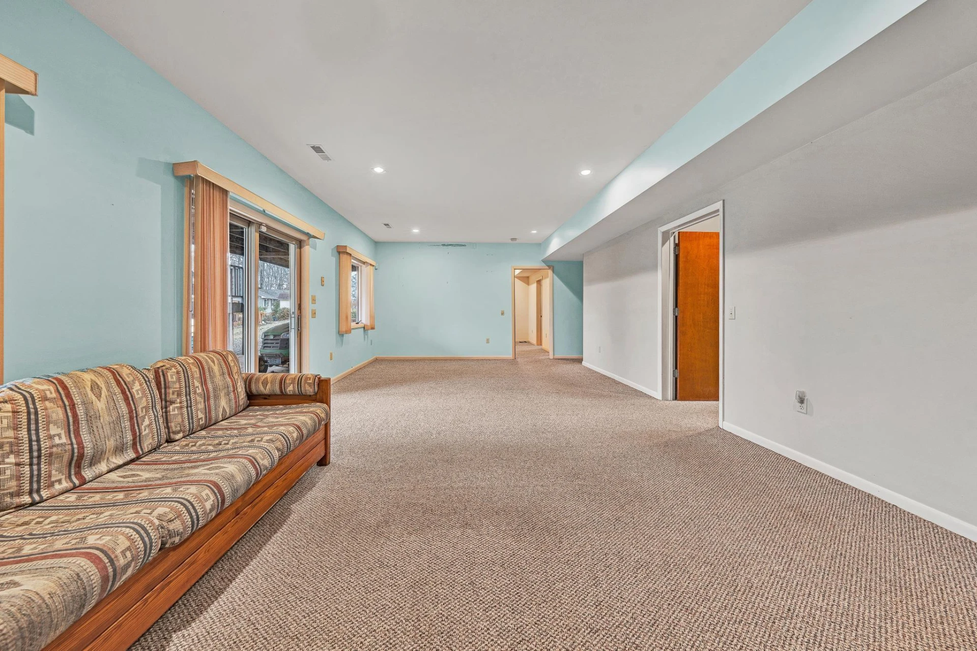 110 Club House DR - Photo 27