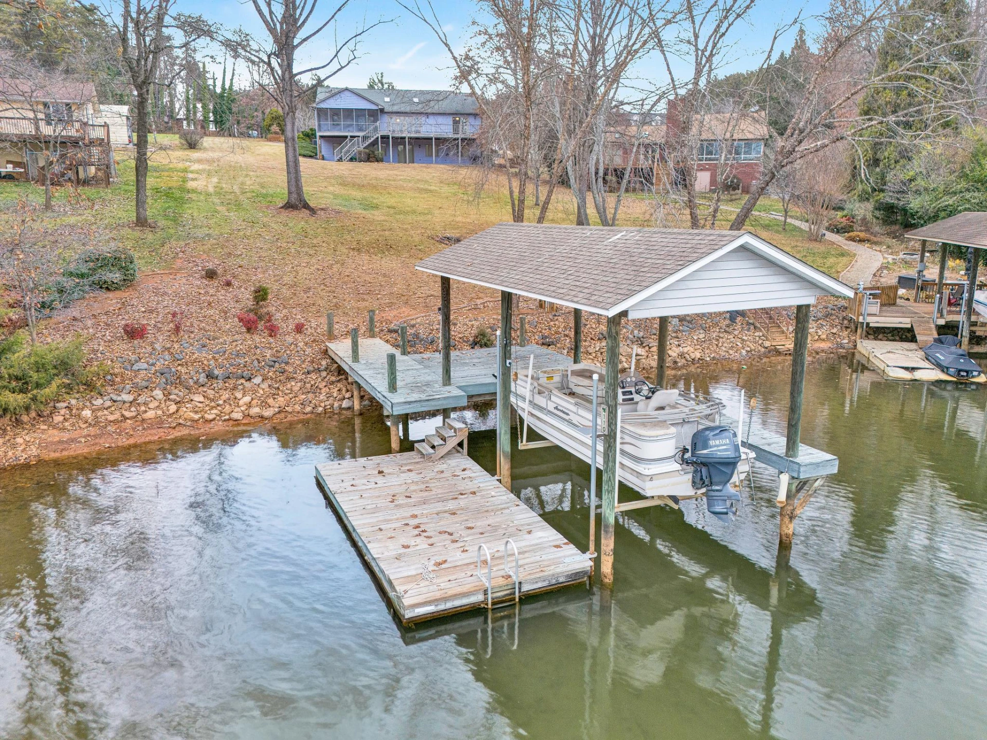 110 Club House DR - Photo 3