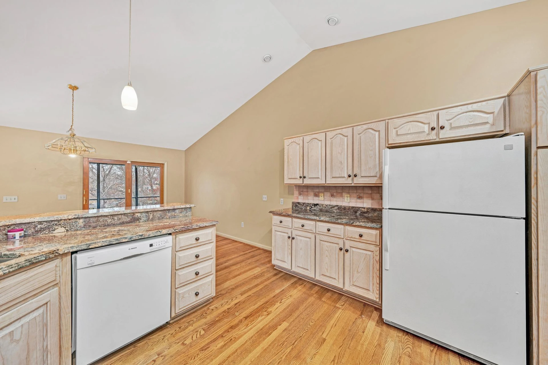 110 Club House DR - Photo 8