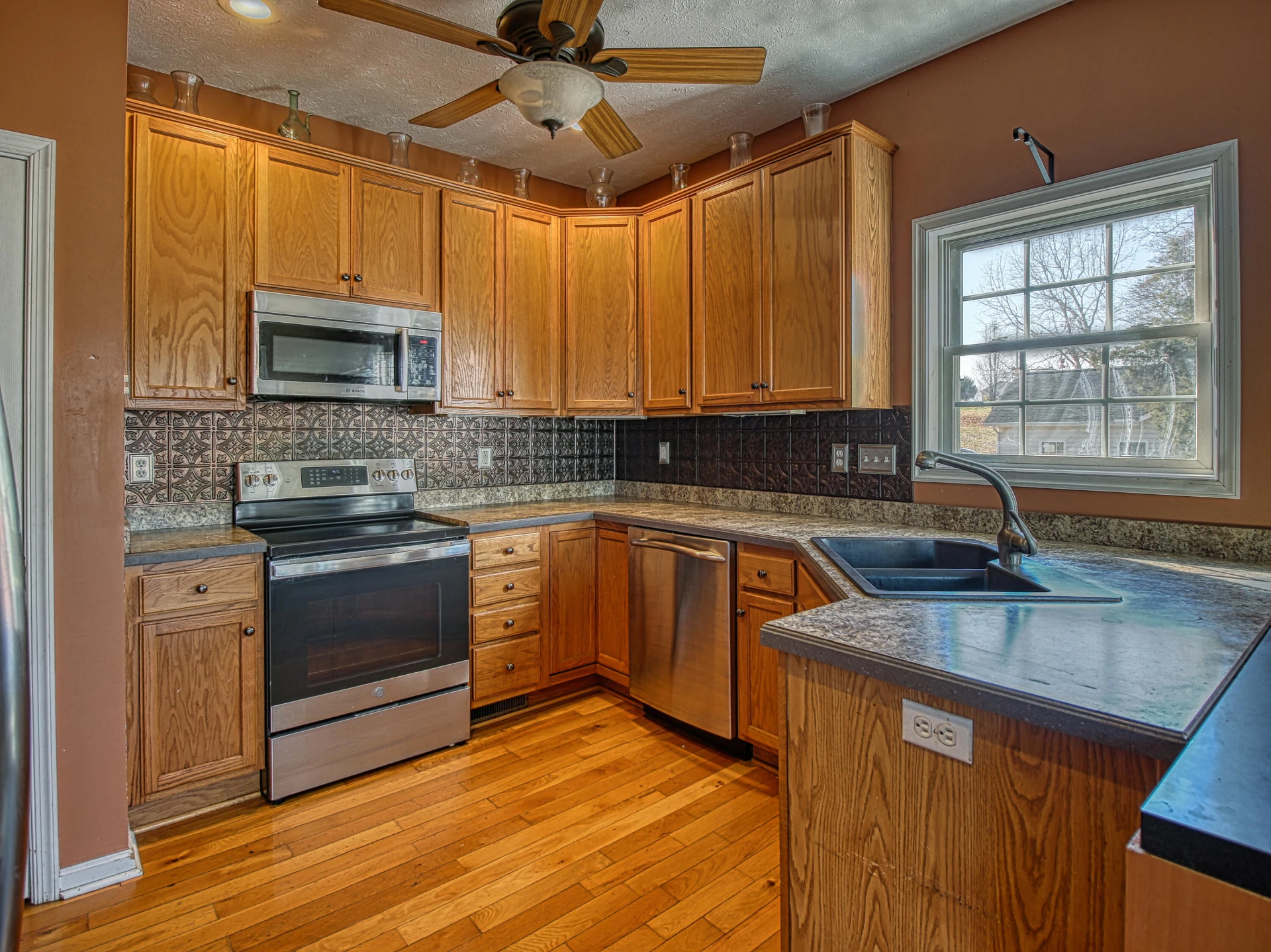 1715 Morewood RD - Photo 7