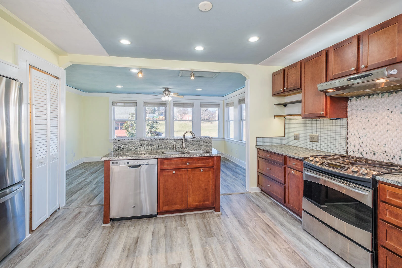 244 Huntington BLVD - Photo 21