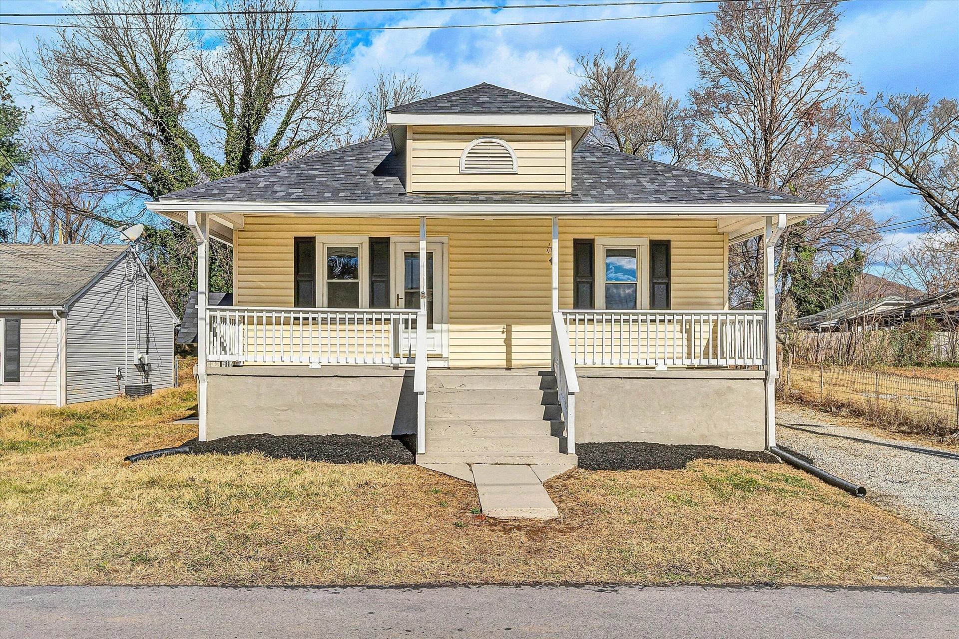 832 Mississippi AVE