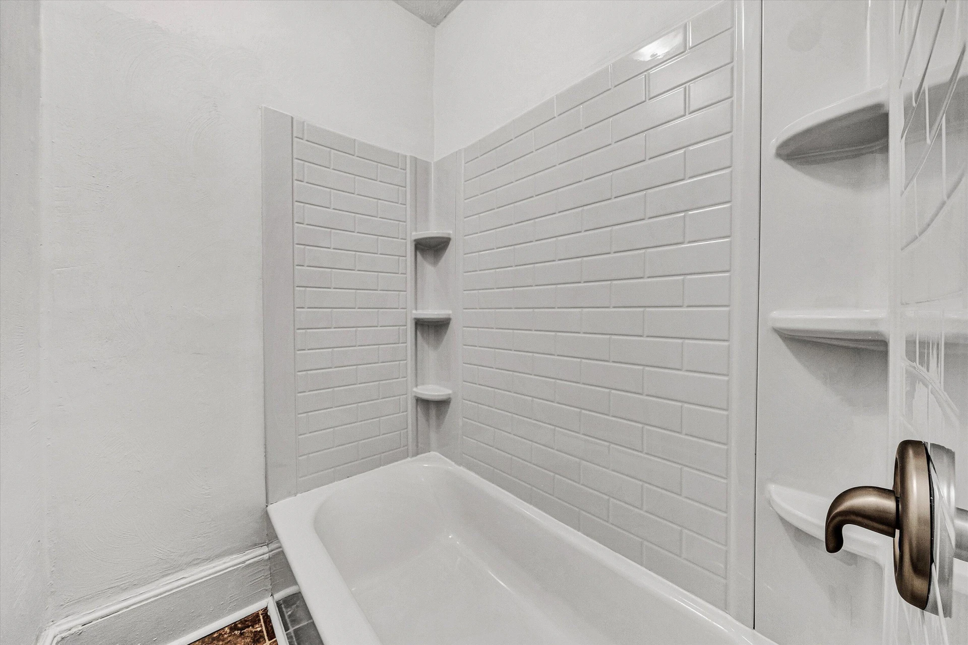 832 Mississippi AVE - Photo 11