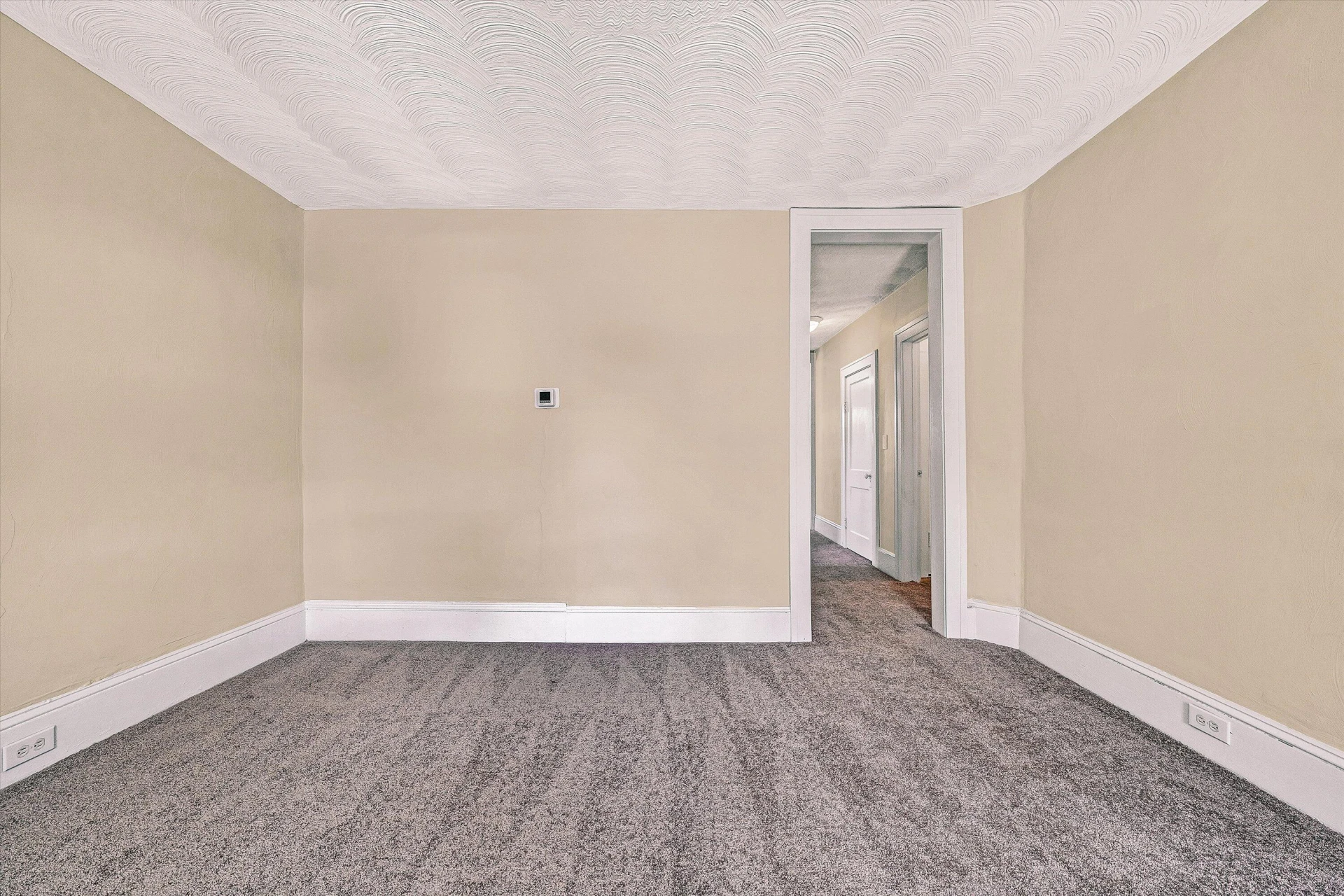 832 Mississippi AVE - Photo 6