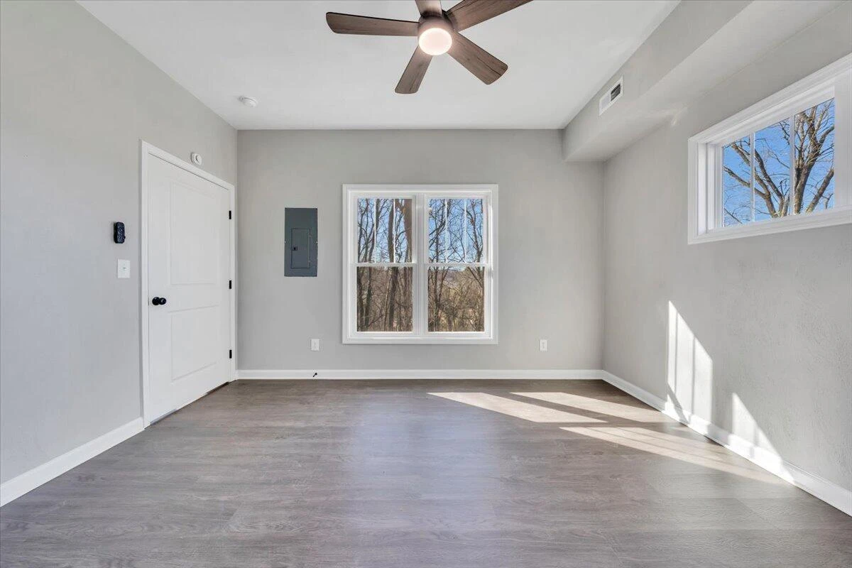 1225 15th ST - Photo 17