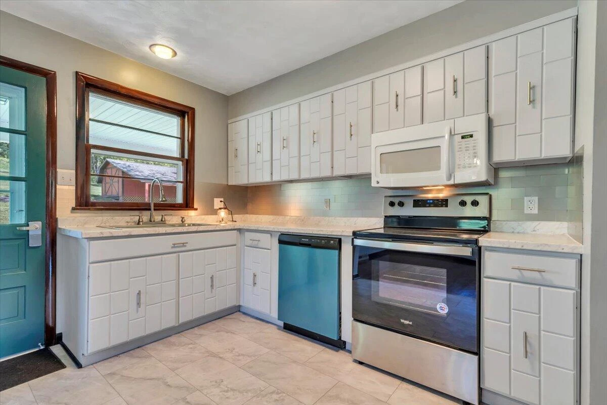 1108 Dolly Ann DR - Photo 16