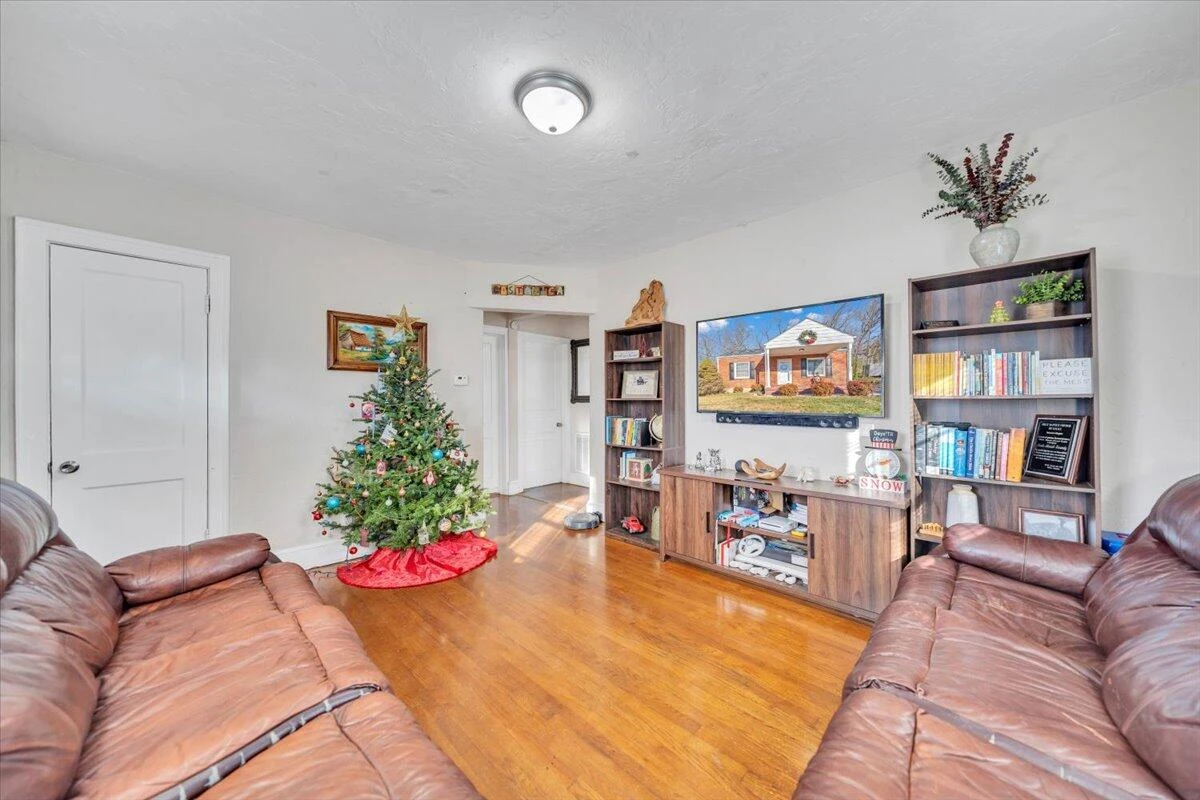 4615 Renfro BLVD - Photo 6