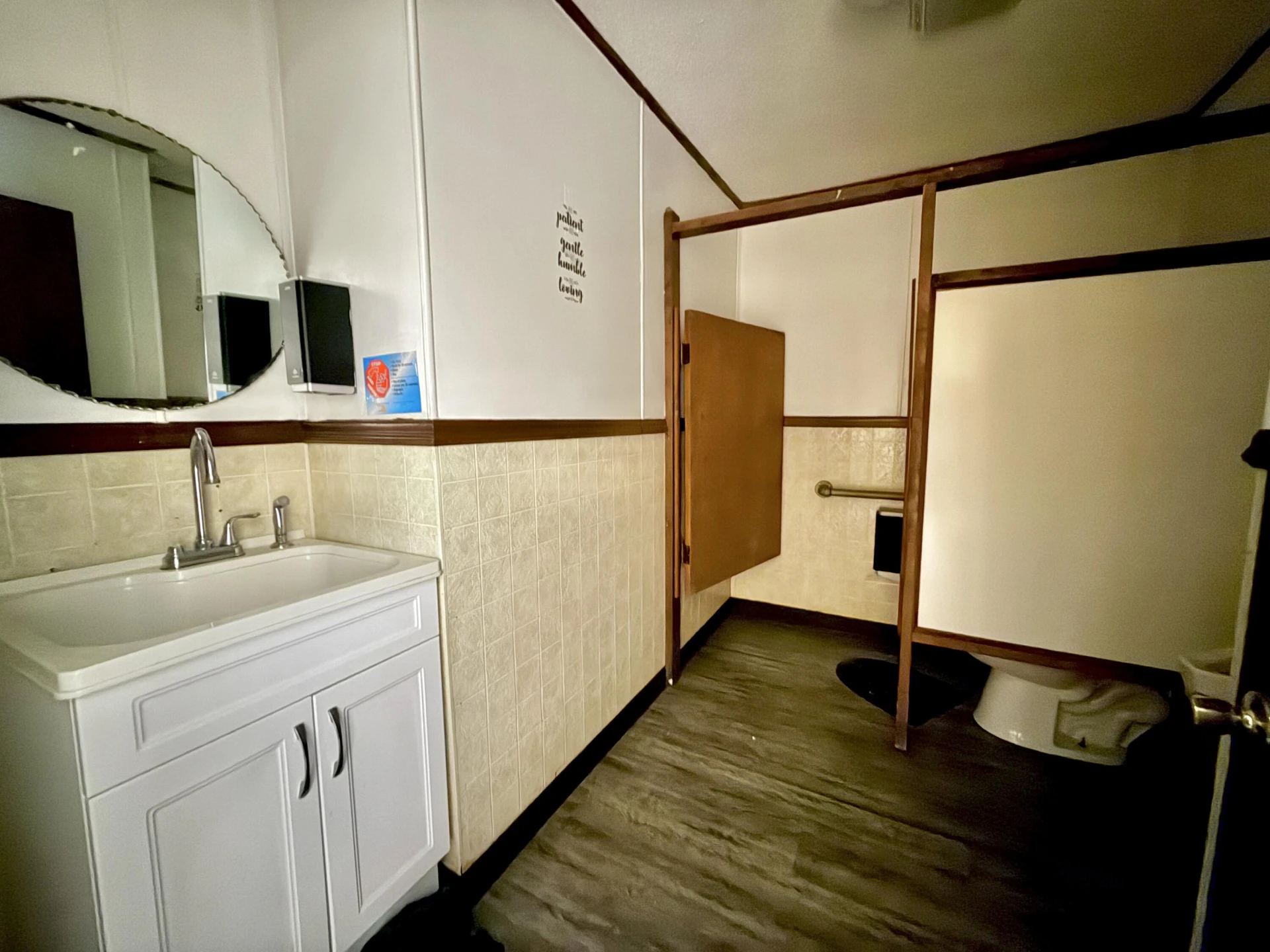 82 Saddleridge RD - Photo 17