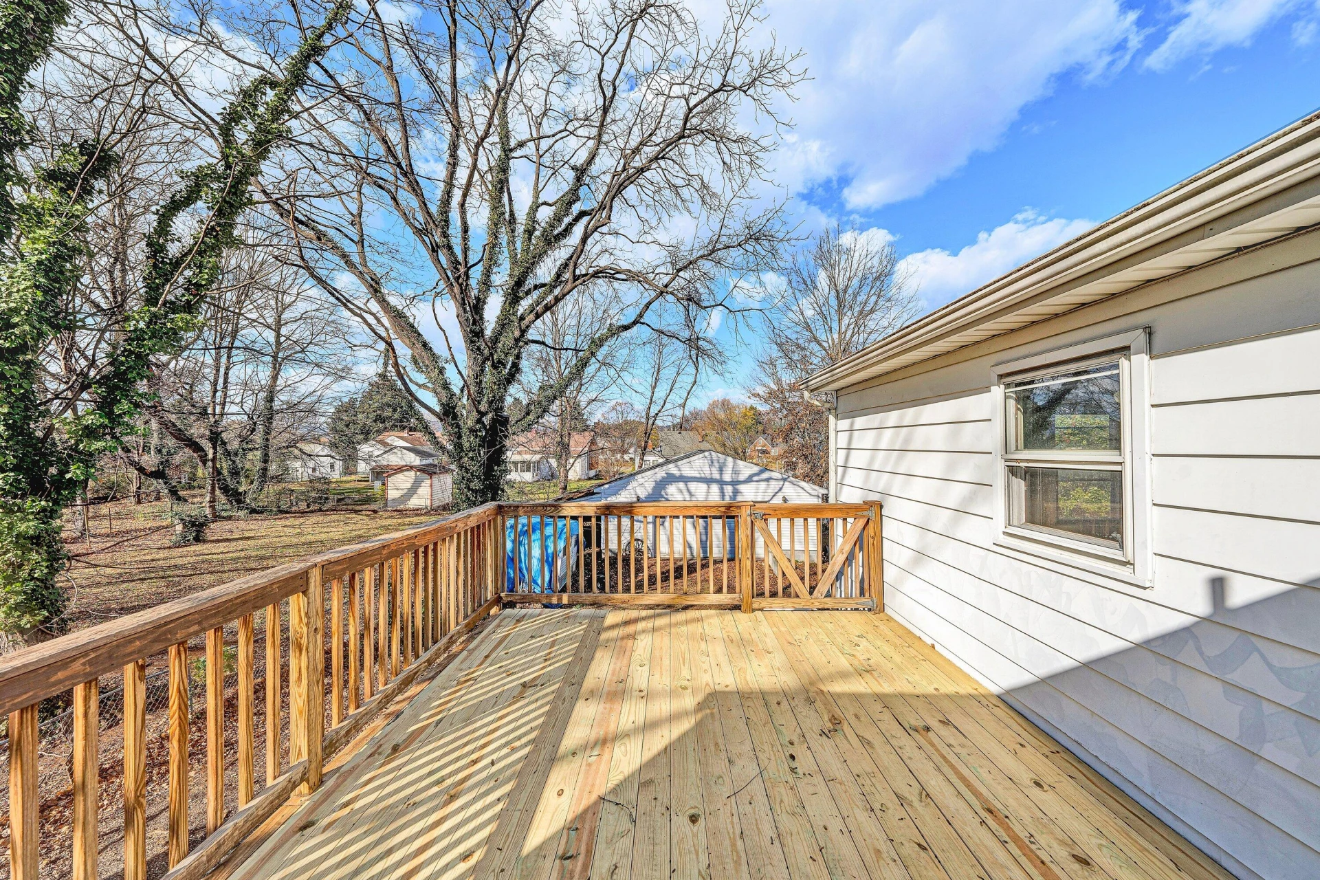 2504 Avalon AVE - Photo 11