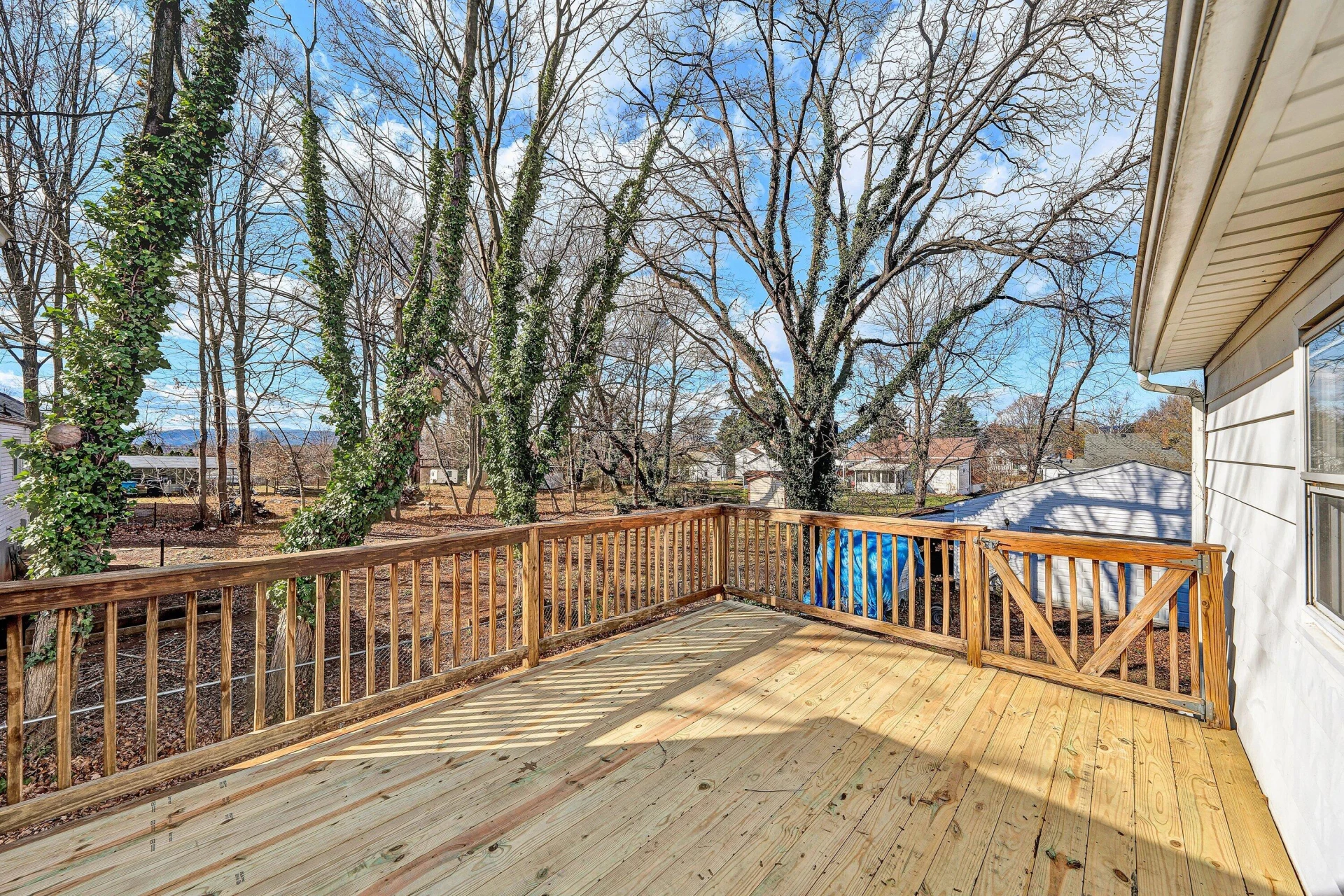 2504 Avalon AVE - Photo 12