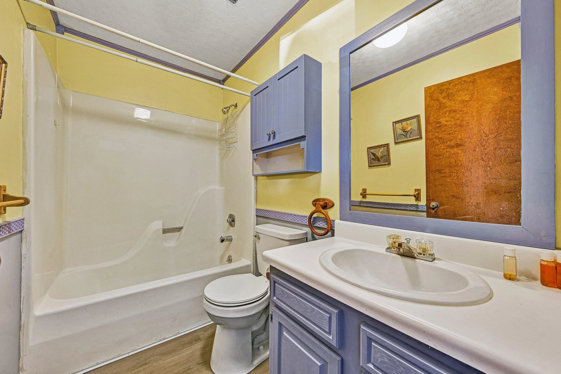 2504 Avalon AVE - Photo 15