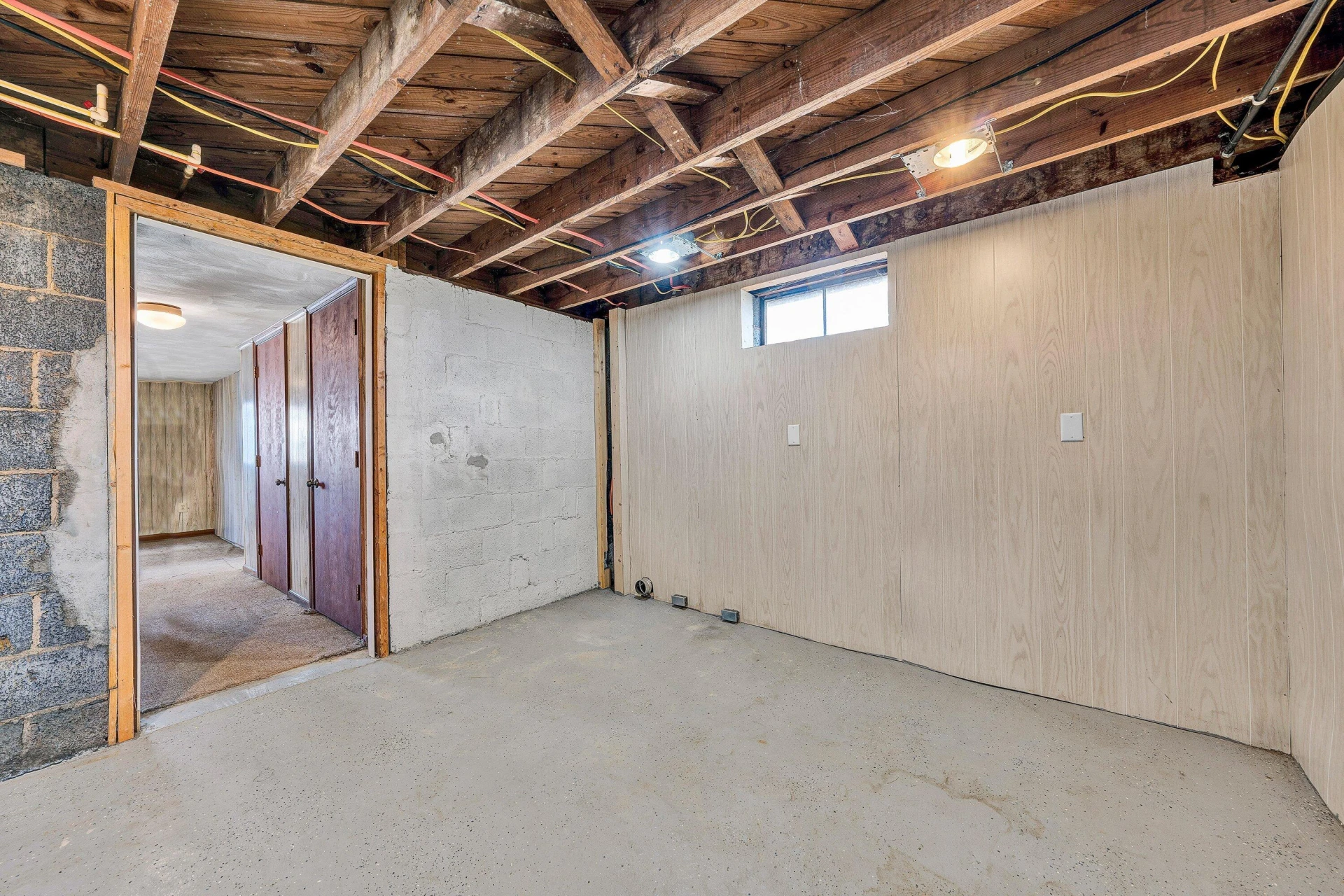 2504 Avalon AVE - Photo 25