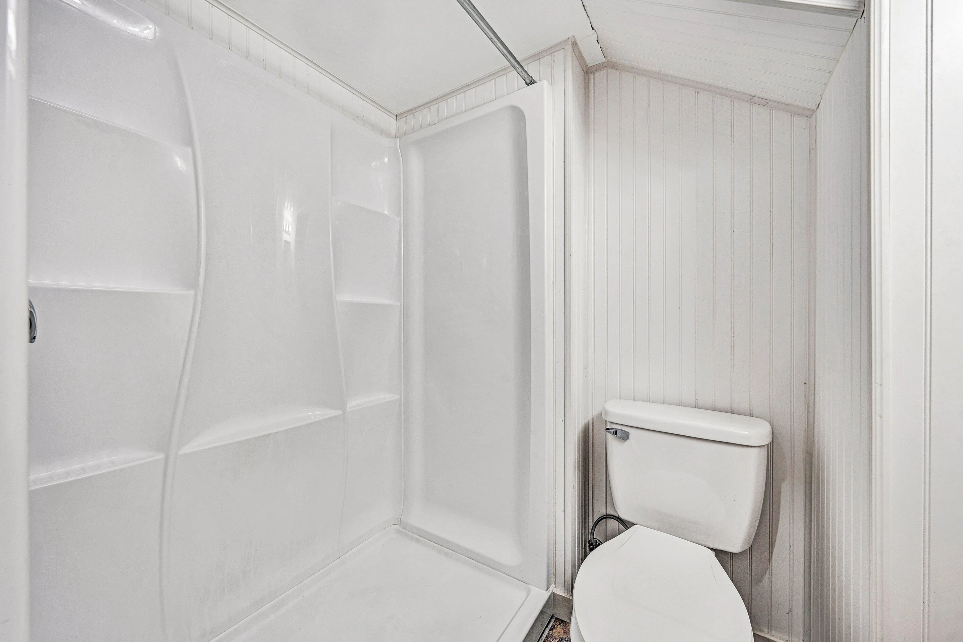 2504 Avalon AVE - Photo 28