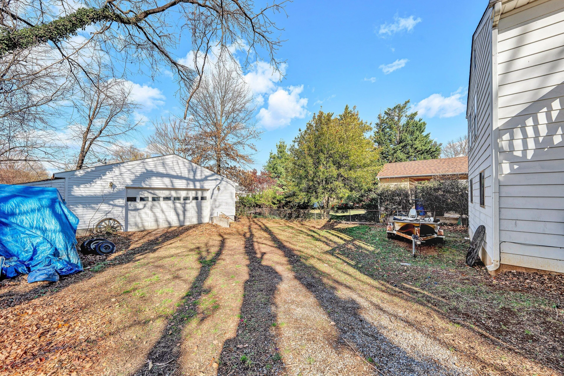 2504 Avalon AVE - Photo 34
