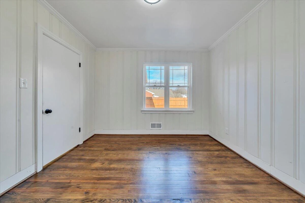 202 Bruffey ST - Photo 17