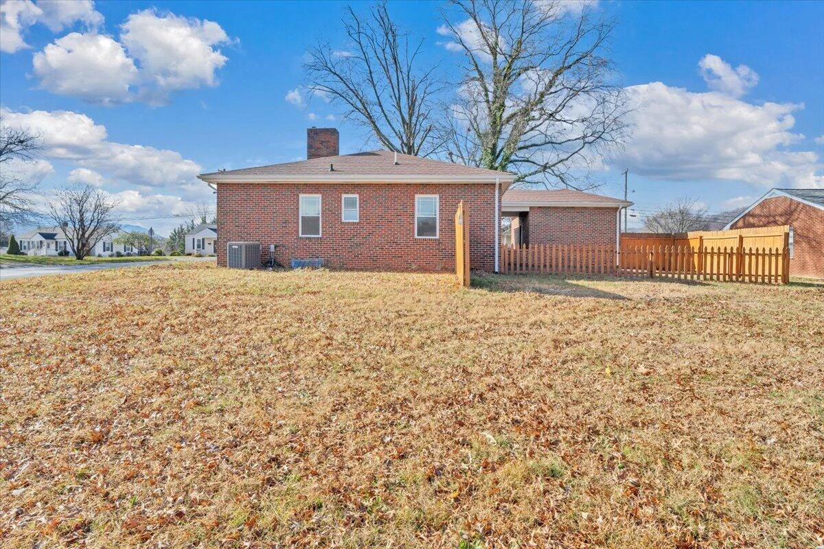 202 Bruffey ST - Photo 34