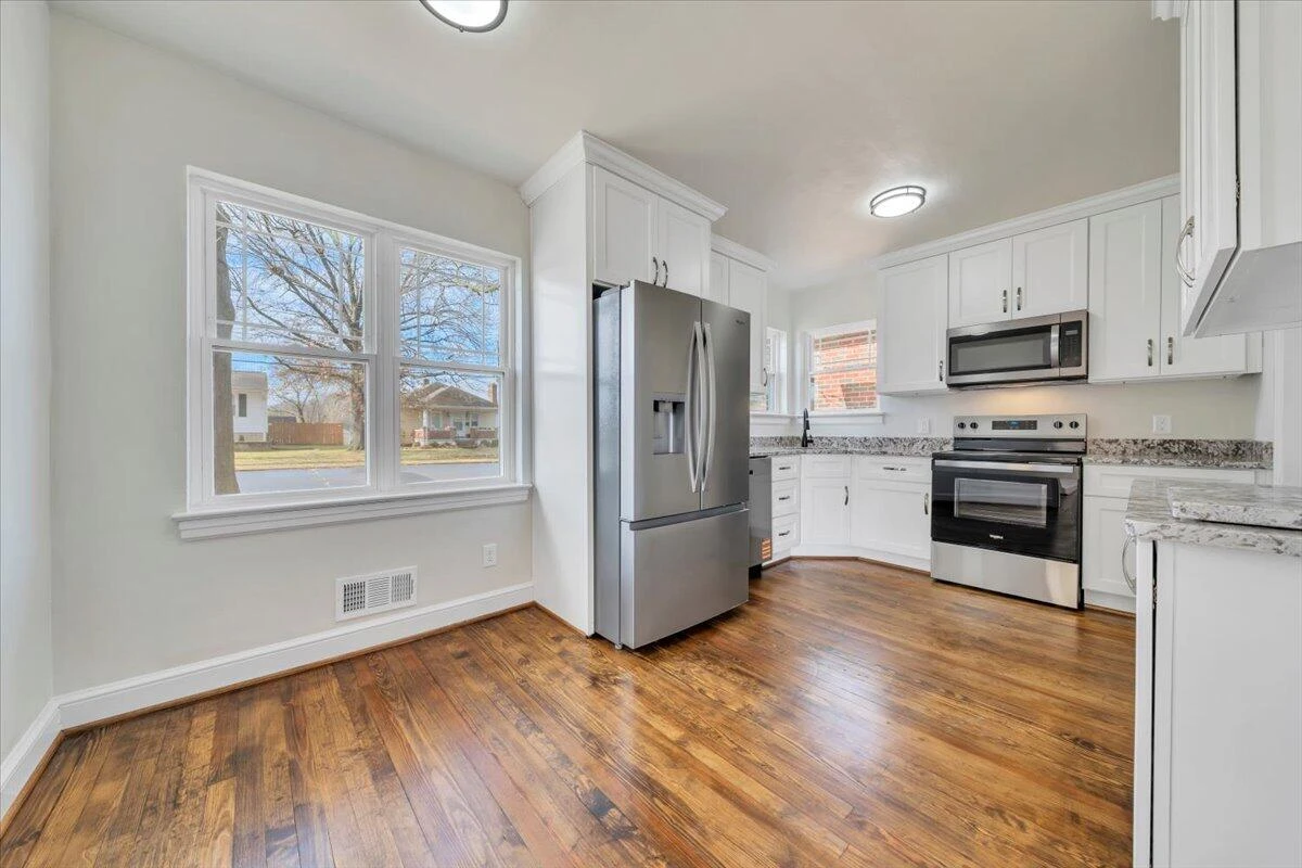 202 Bruffey ST - Photo 12
