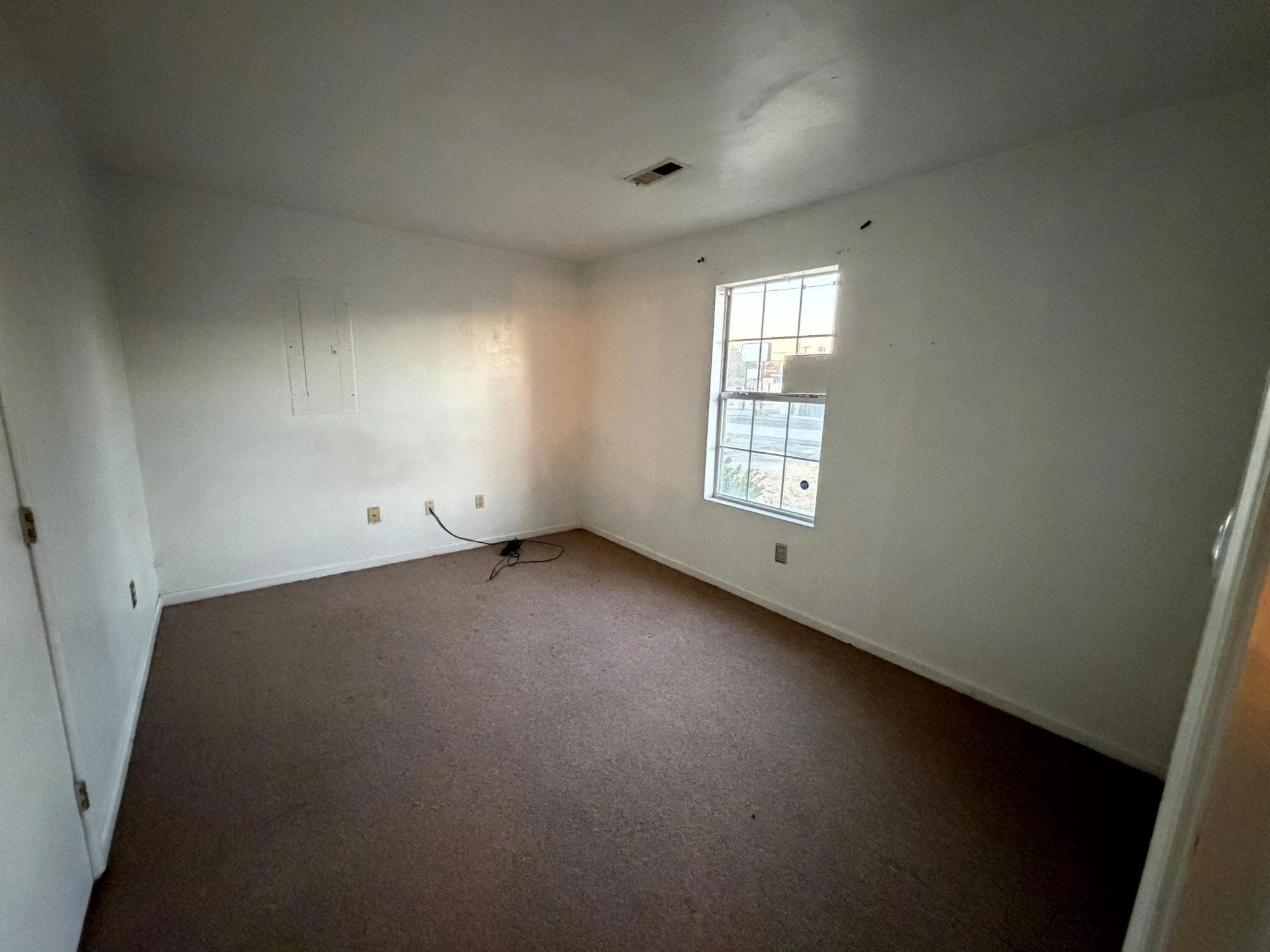 2930 Ravenwood AVE - Photo 6