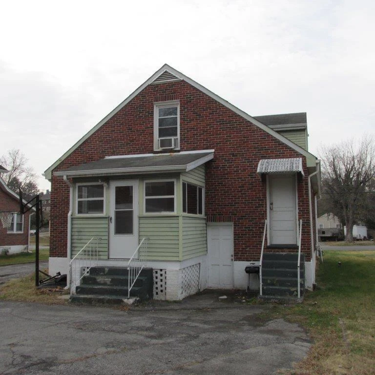 1125 Forest Park BLVD - Photo 4