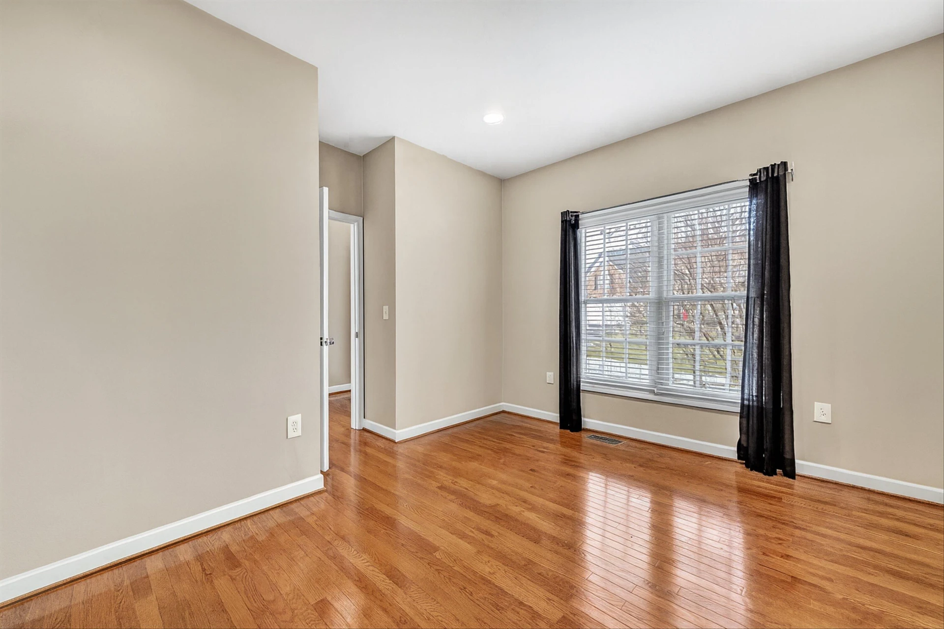 2158 River Oaks DR - Photo 15